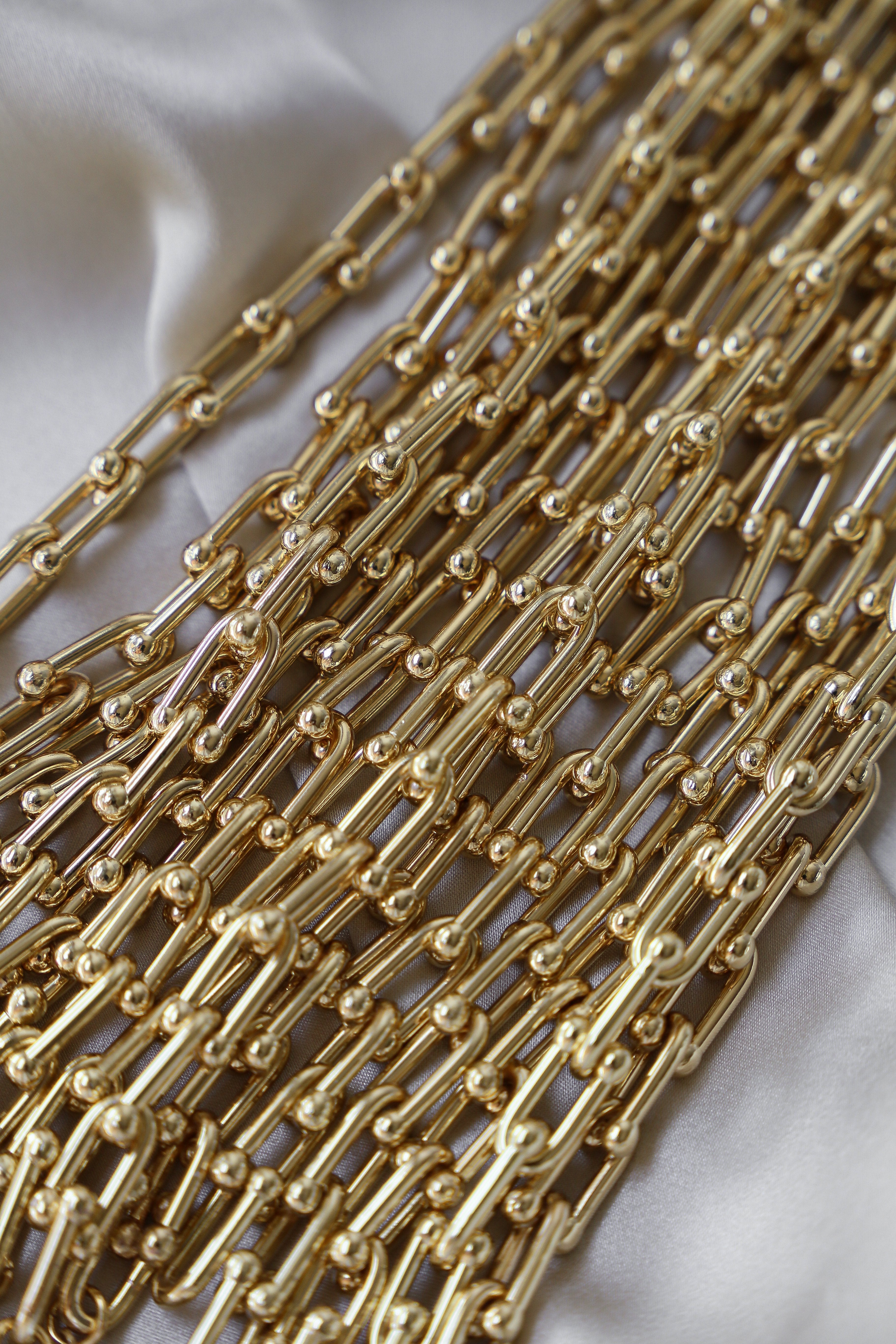 Chains | Boutique Minimaliste