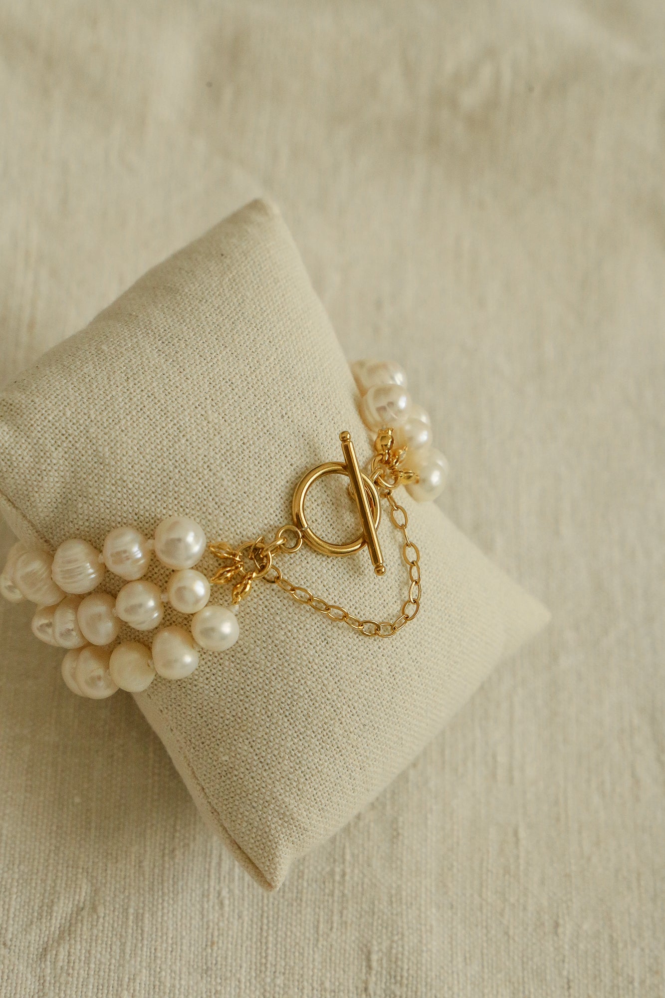 Renée Pearl Bracelet