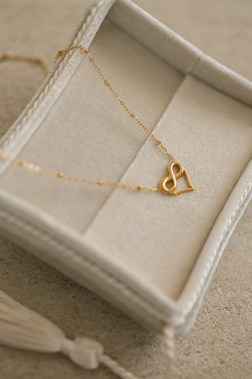 Collier Rosalind