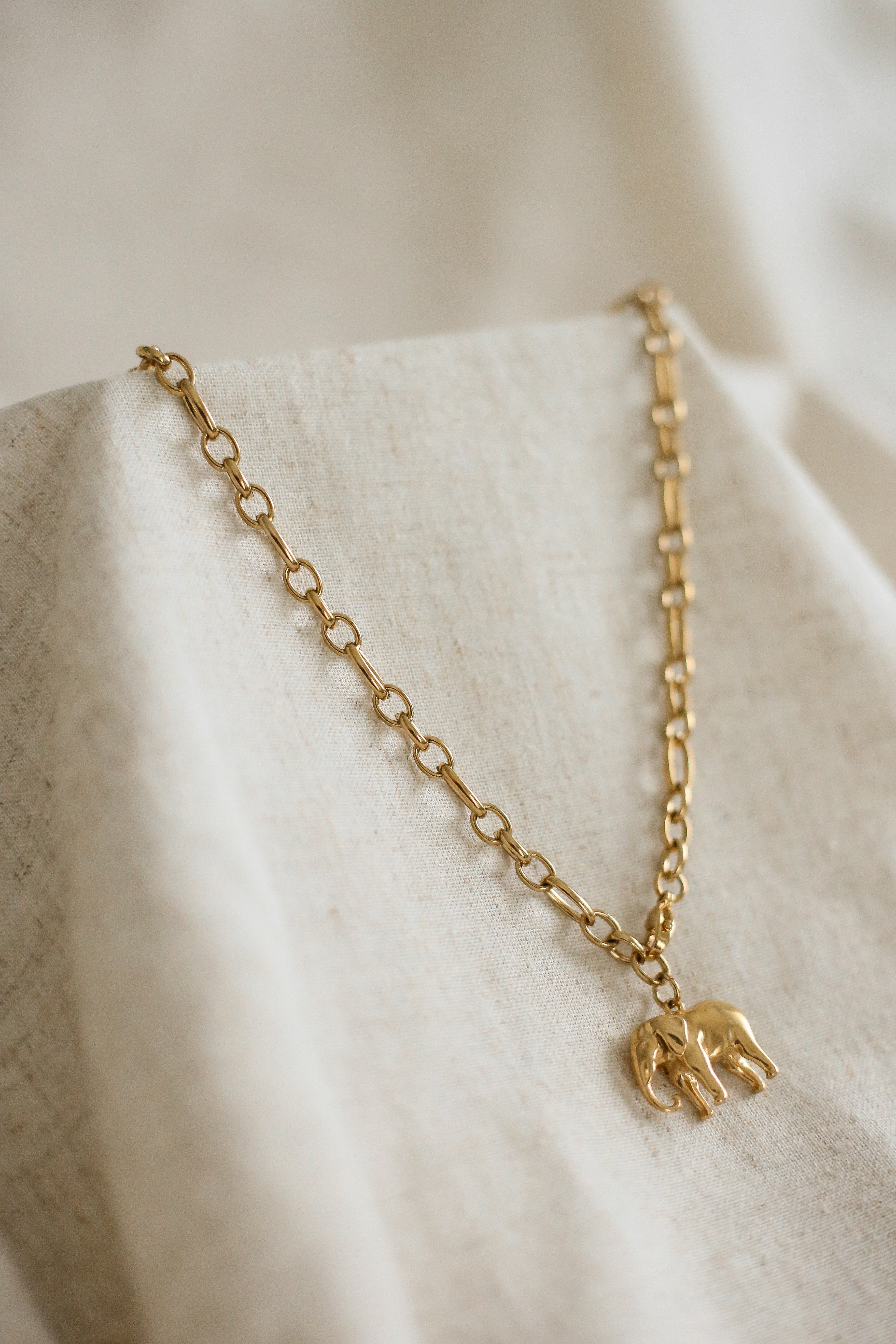 Aurette Lariat Necklace