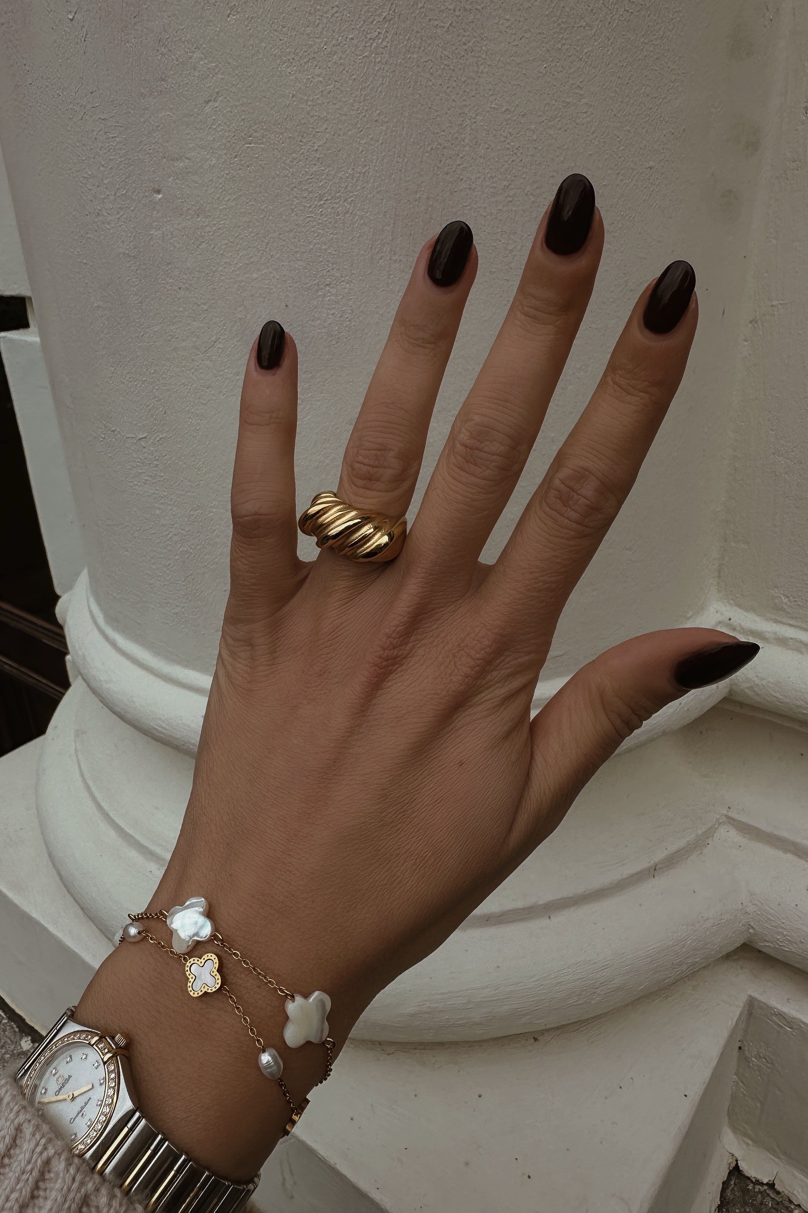 Abigail Bracelet - Boutique Minimaliste has waterproof, durable, elegant and vintage inspired jewelry