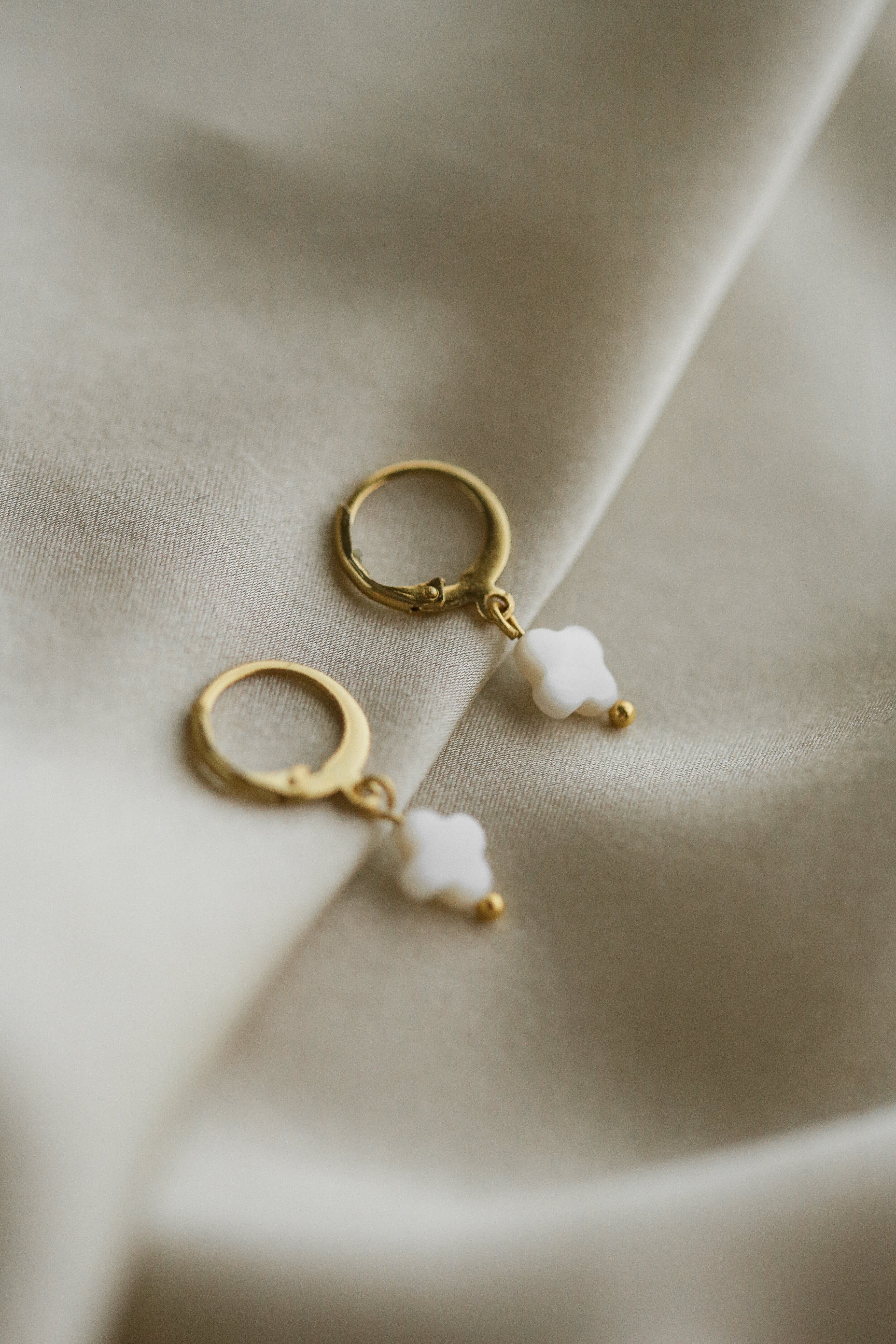 Abigail Earrings - Boutique Minimaliste has waterproof, durable, elegant and vintage inspired jewelry
