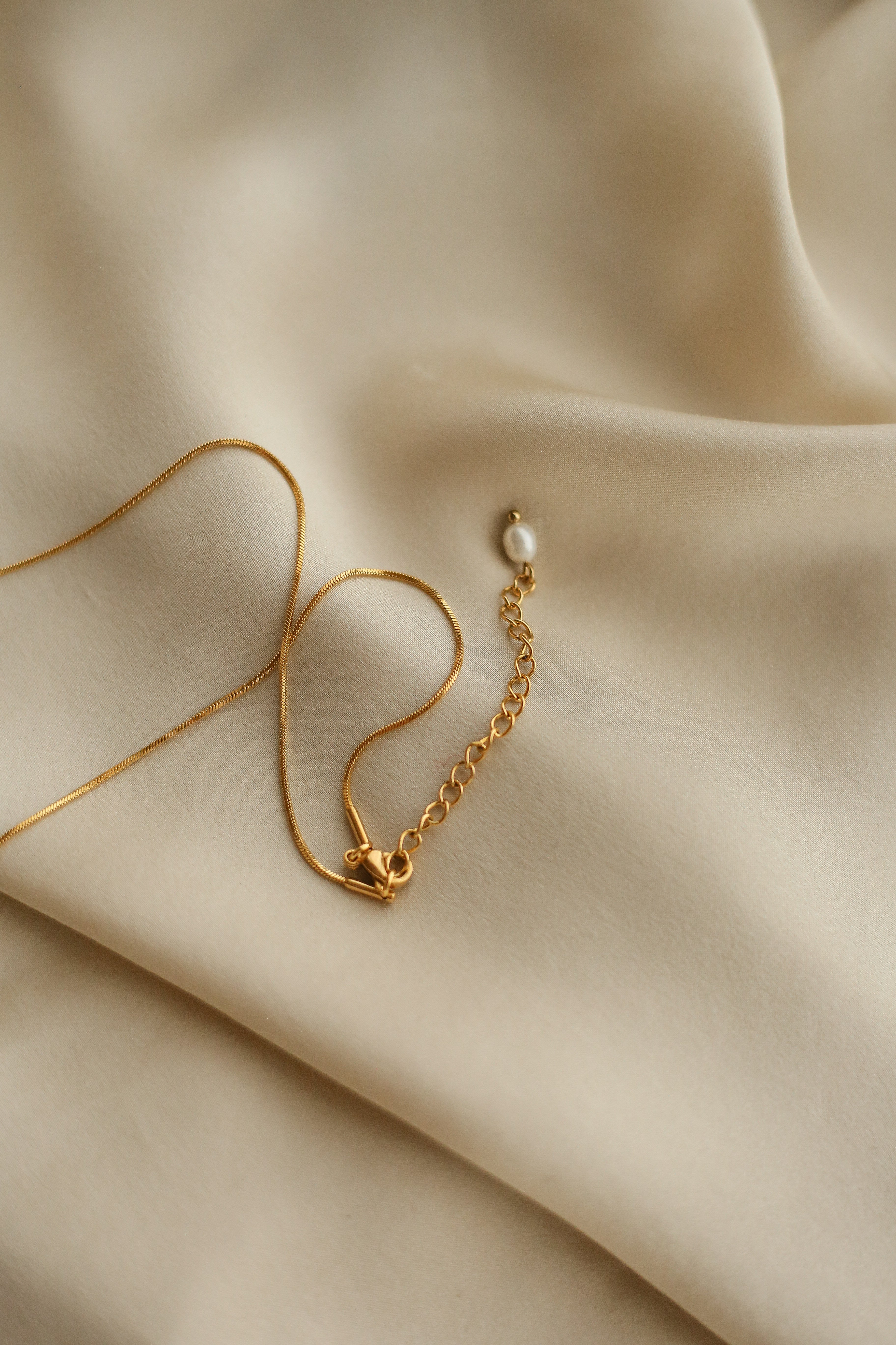 Amina Necklace - Boutique Minimaliste has waterproof, durable, elegant and vintage inspired jewelry
