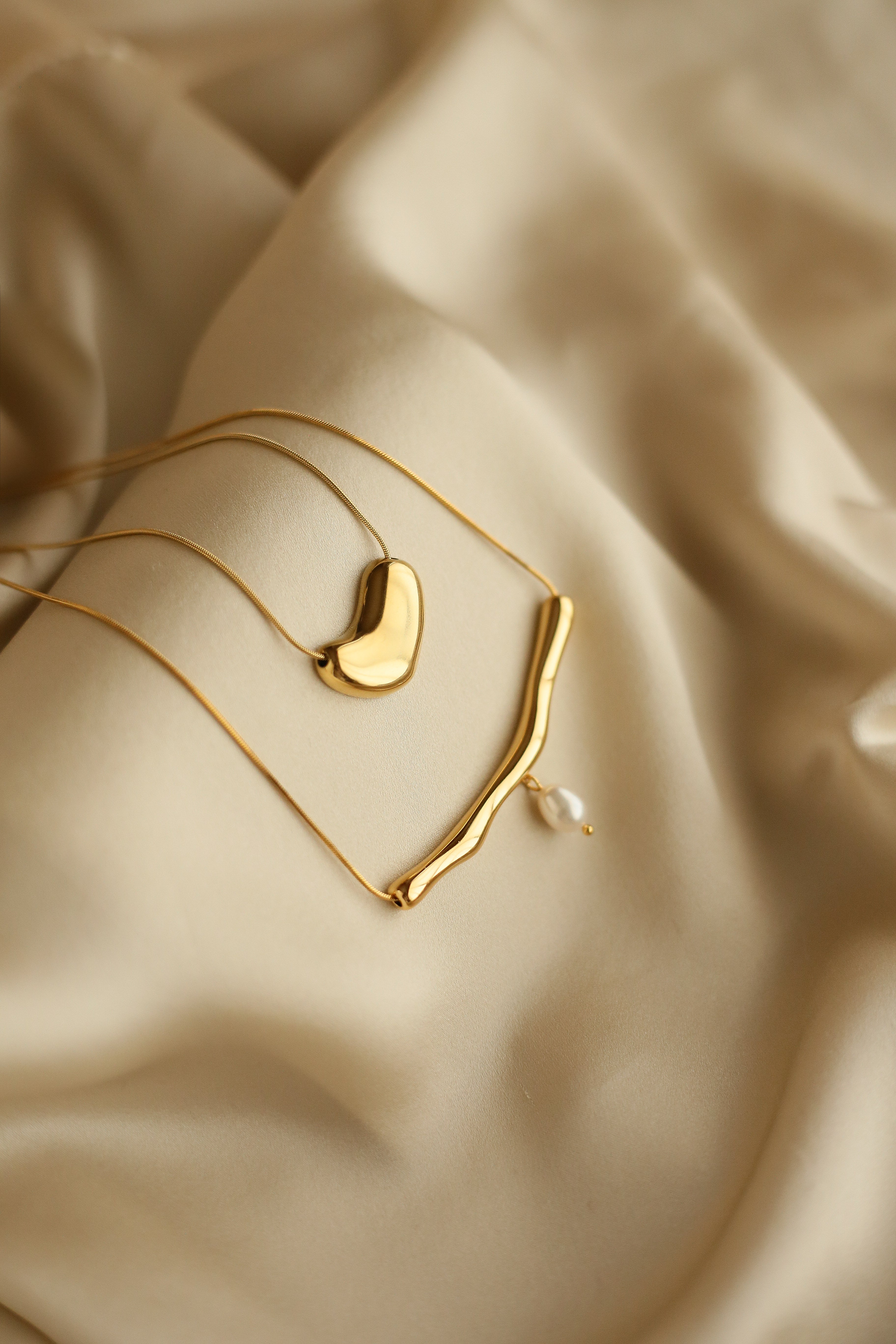 Amina Necklace - Boutique Minimaliste has waterproof, durable, elegant and vintage inspired jewelry