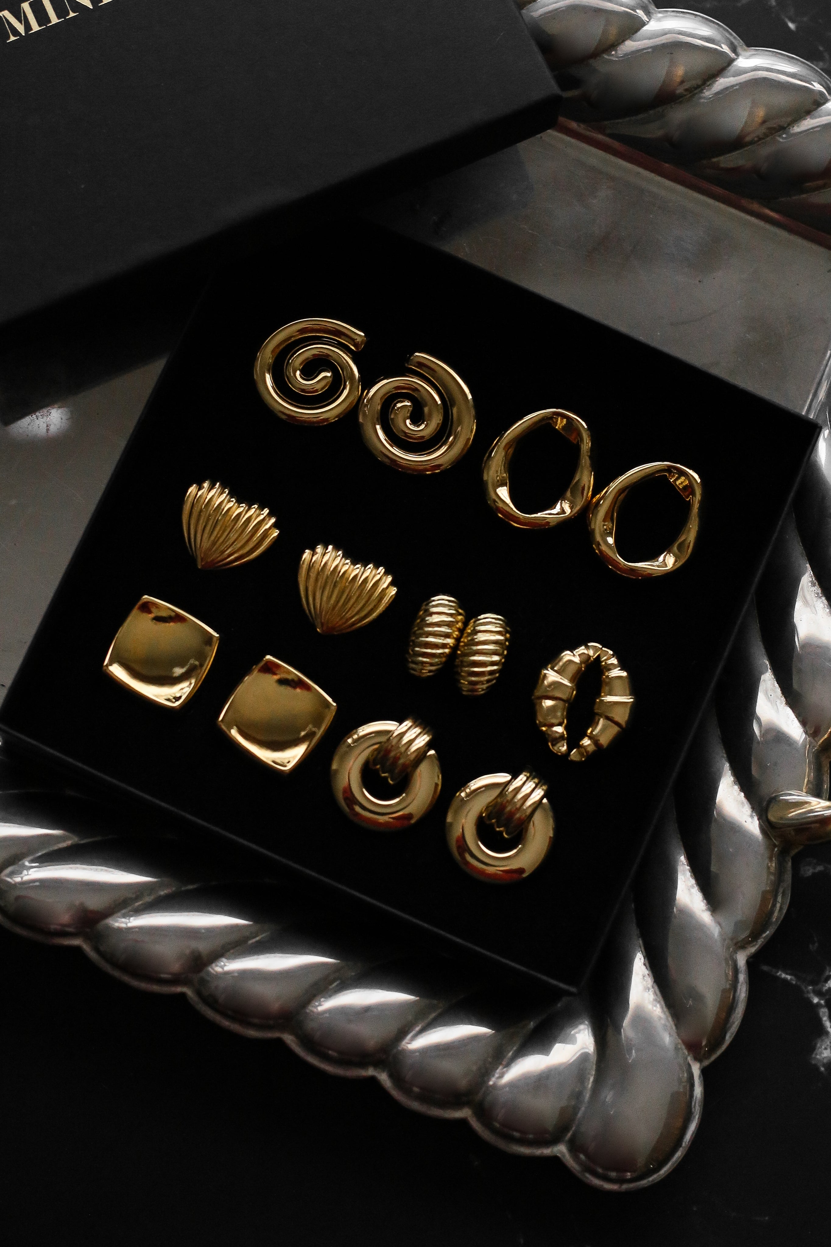 Anaïs Statement Earrings - Boutique Minimaliste has waterproof, durable, elegant and vintage inspired jewelry
