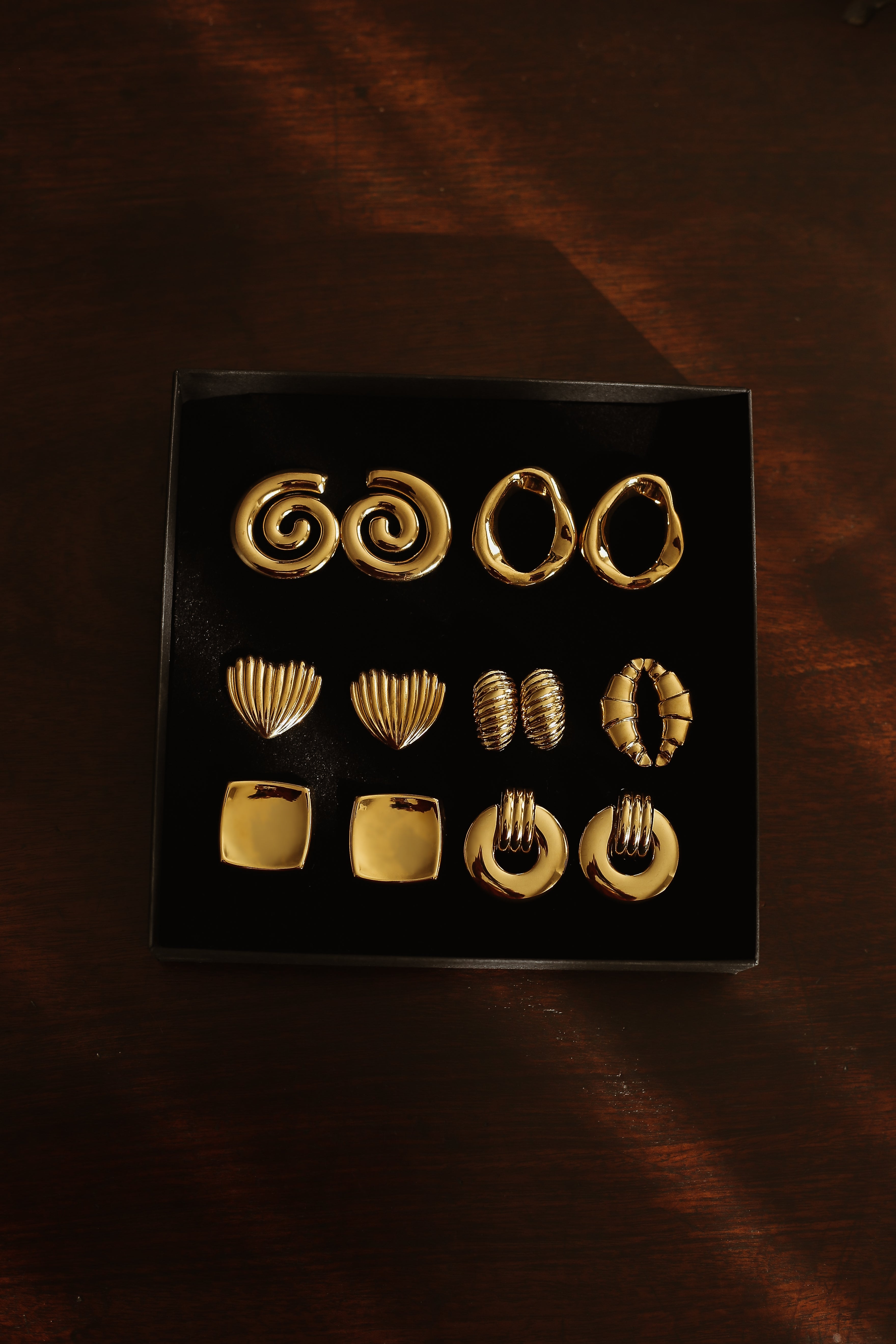 Anaïs Statement Earrings - Boutique Minimaliste has waterproof, durable, elegant and vintage inspired jewelry