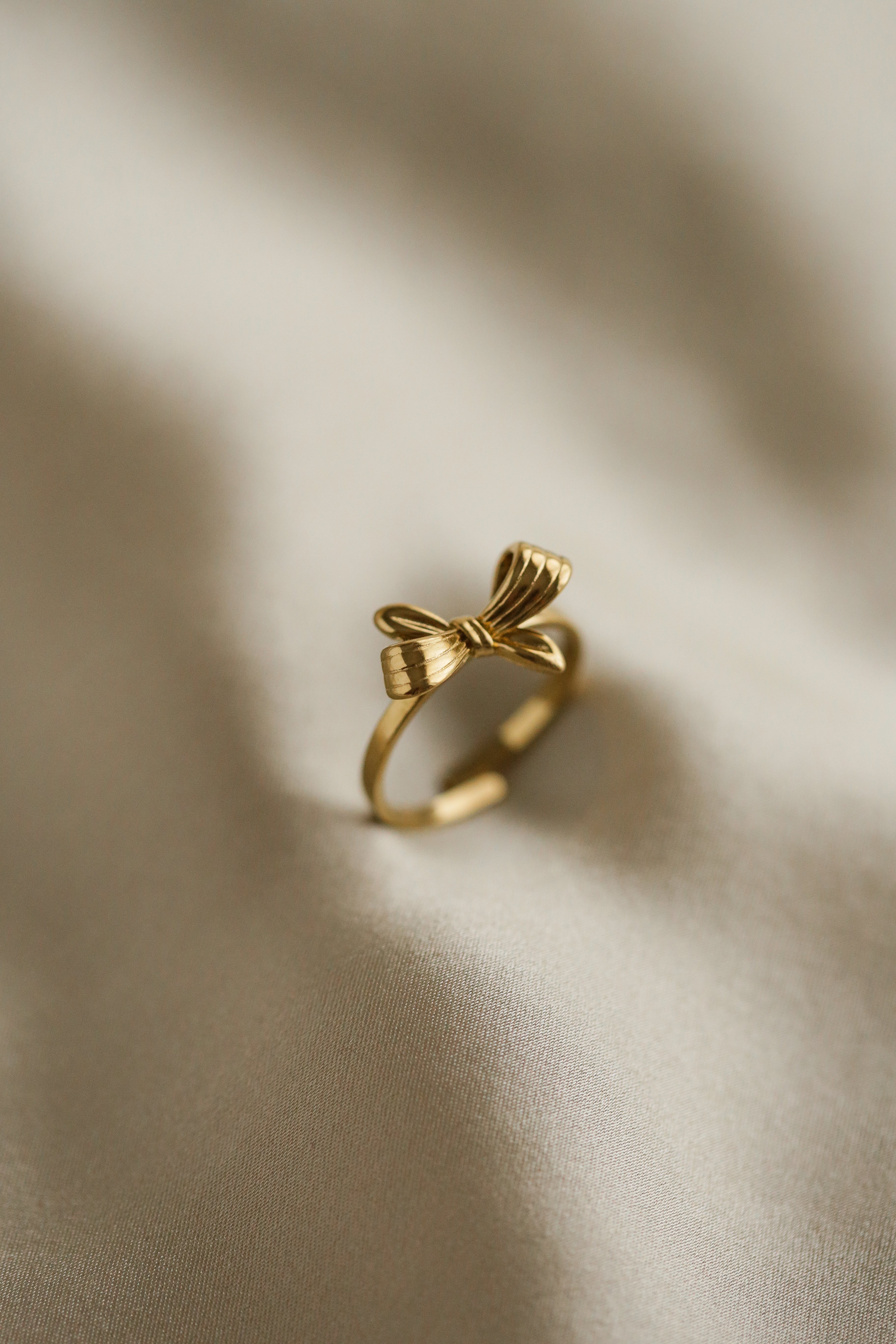 Angelina Ring - Boutique Minimaliste has waterproof, durable, elegant and vintage inspired jewelry