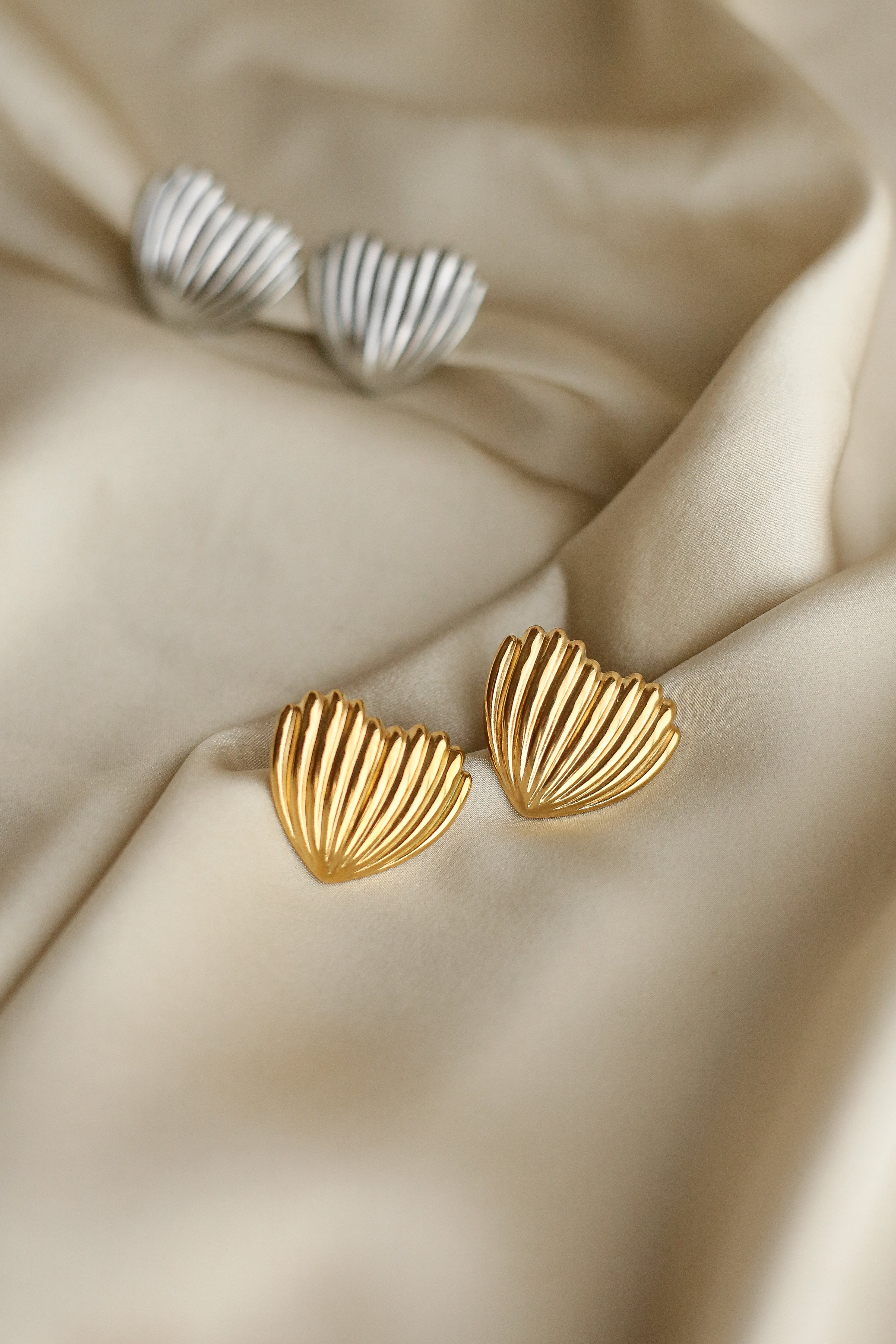 Anna Statement Earrings - Boutique Minimaliste has waterproof, durable, elegant and vintage inspired jewelry