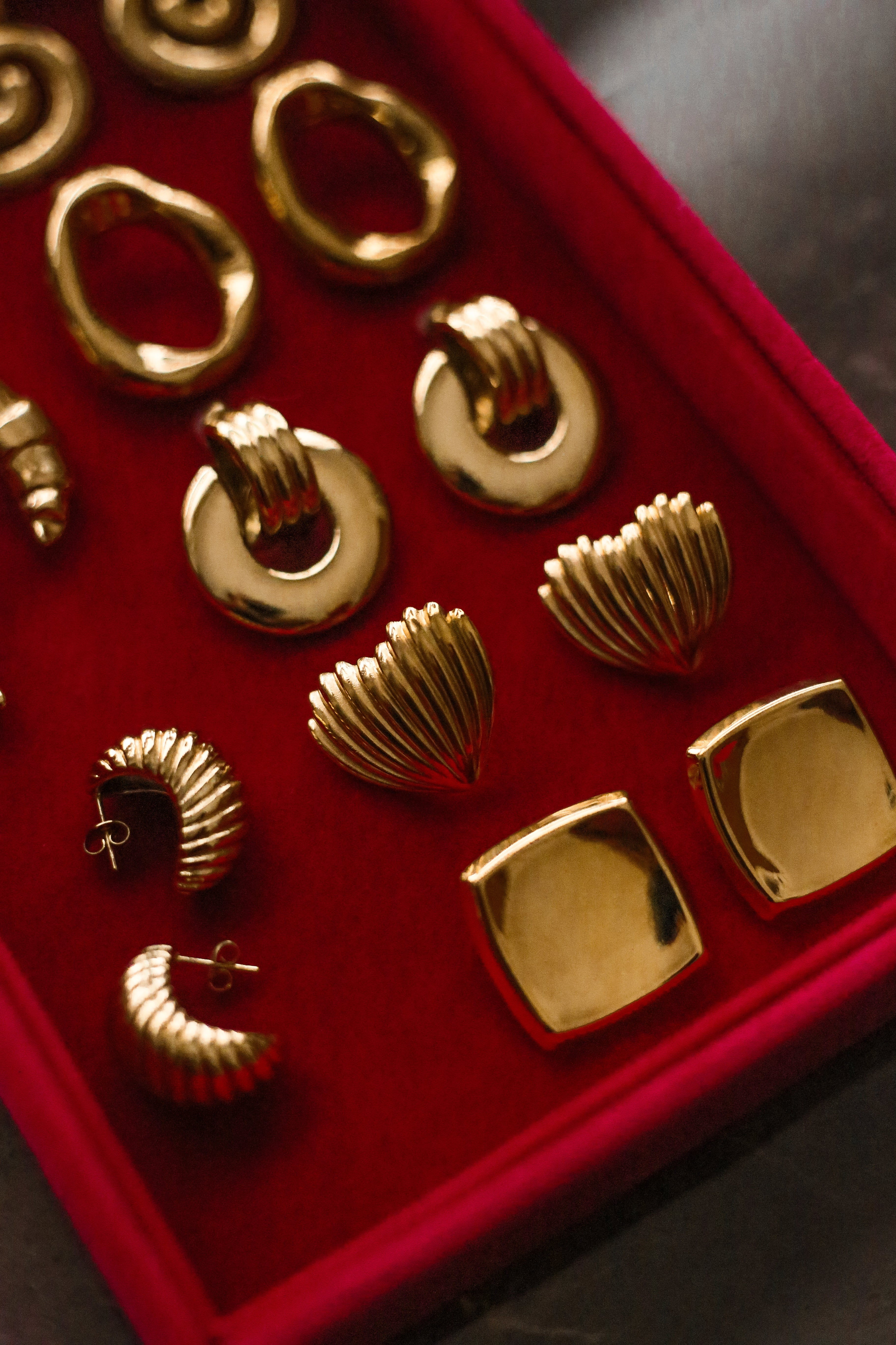 Anna Statement Earrings - Boutique Minimaliste has waterproof, durable, elegant and vintage inspired jewelry