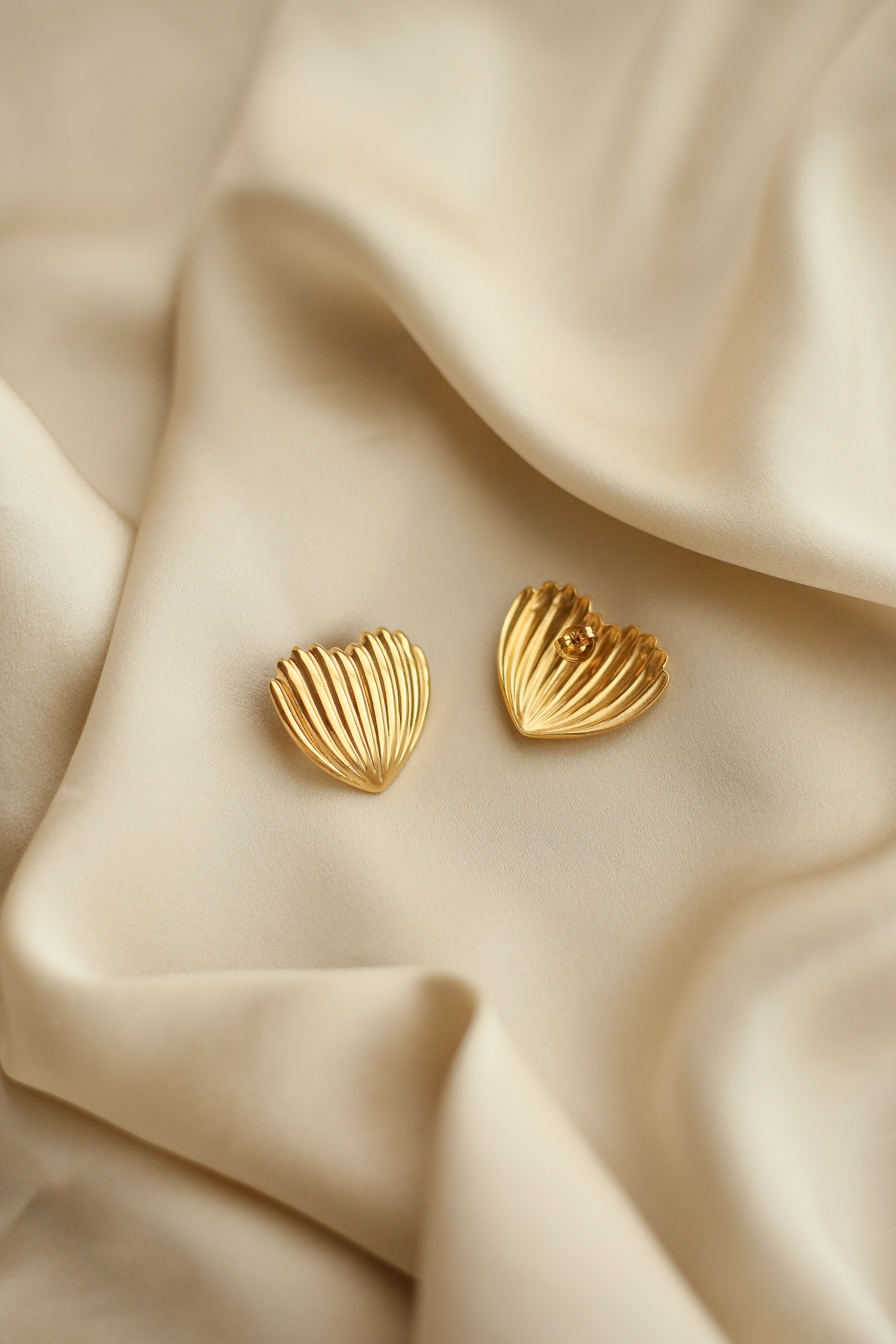 Anna Statement Earrings - Boutique Minimaliste has waterproof, durable, elegant and vintage inspired jewelry