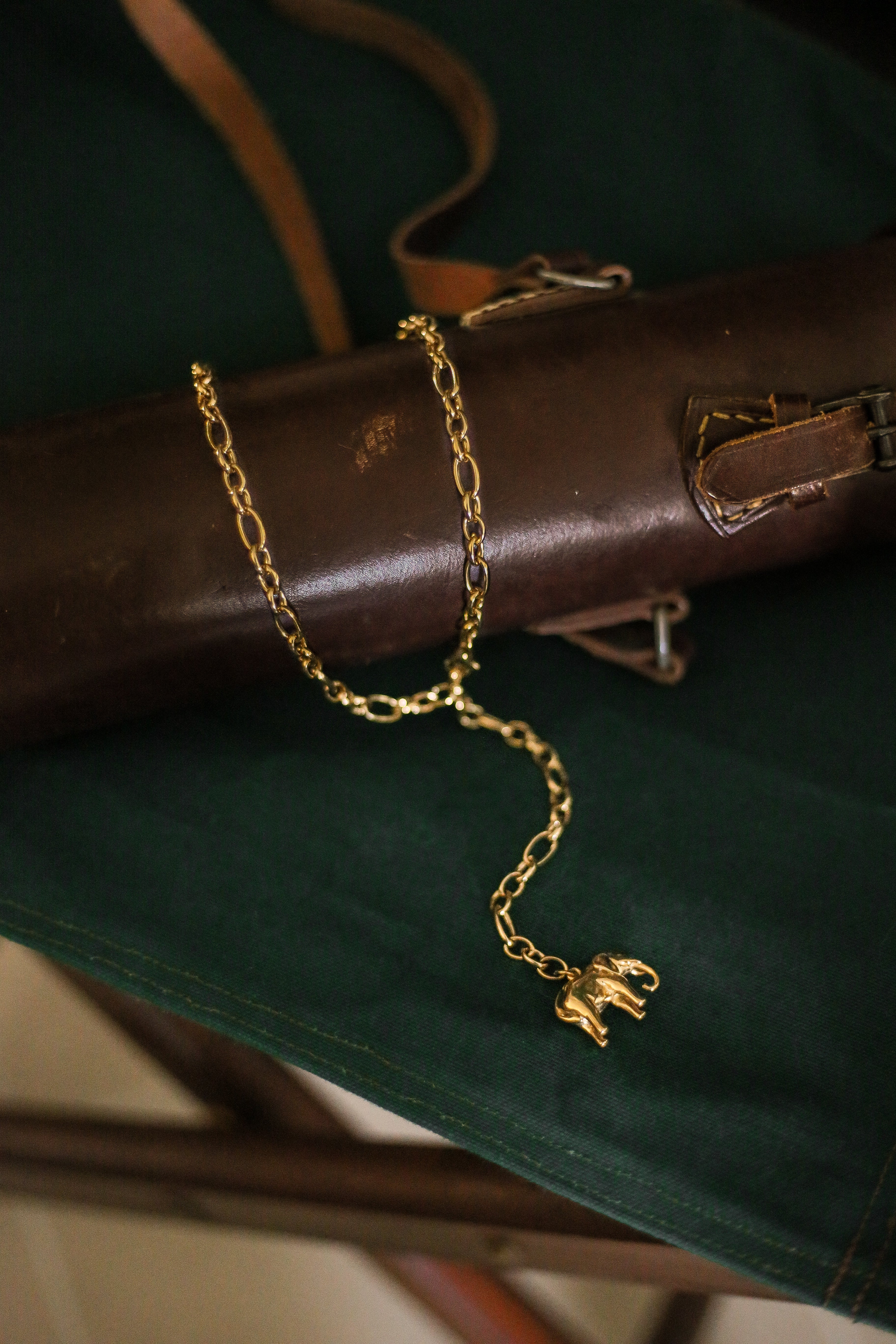 Aurette Lariat Necklace - has waterproof, durable, elegant and vintage inspired jewelry