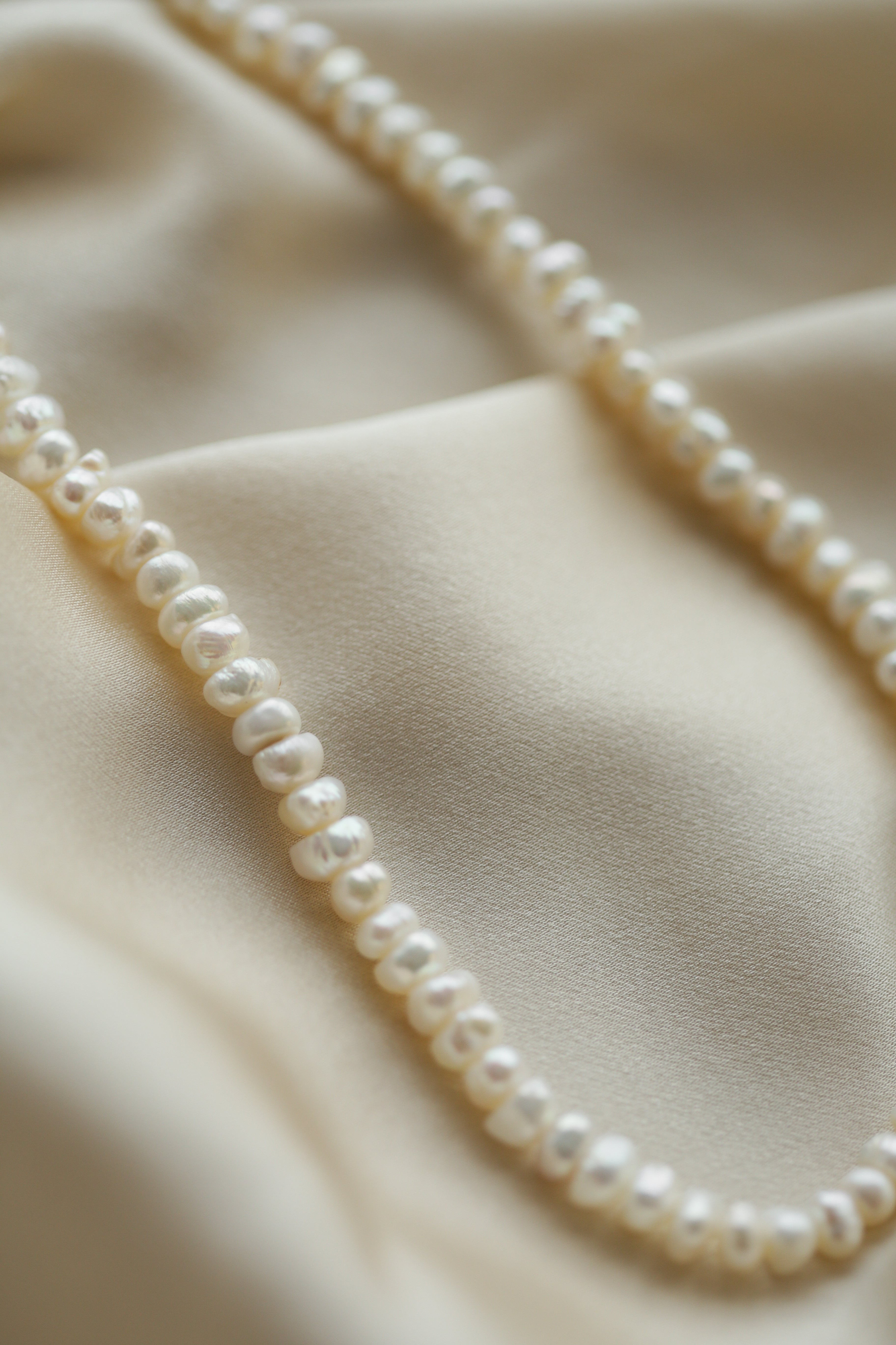 Baroque Pearls Necklace - Boutique Minimaliste has waterproof, durable, elegant and vintage inspired jewelry