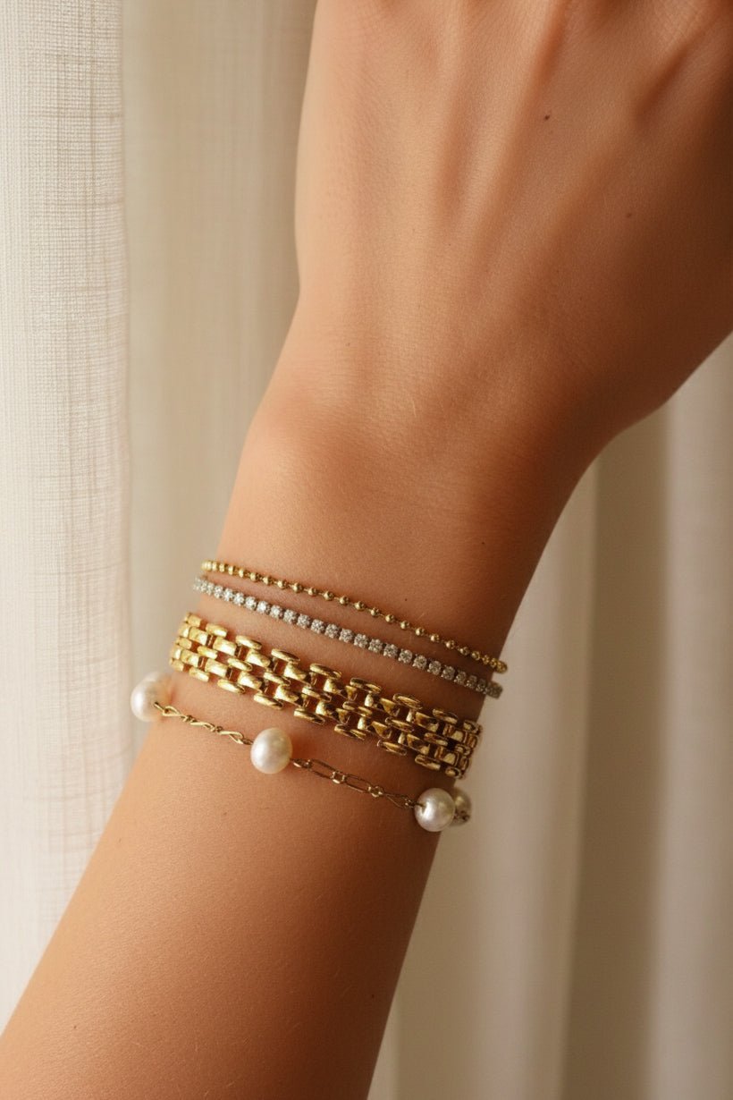 Béatrice (vintage) Bracelet - has waterproof, durable, elegant and vintage inspired jewelry