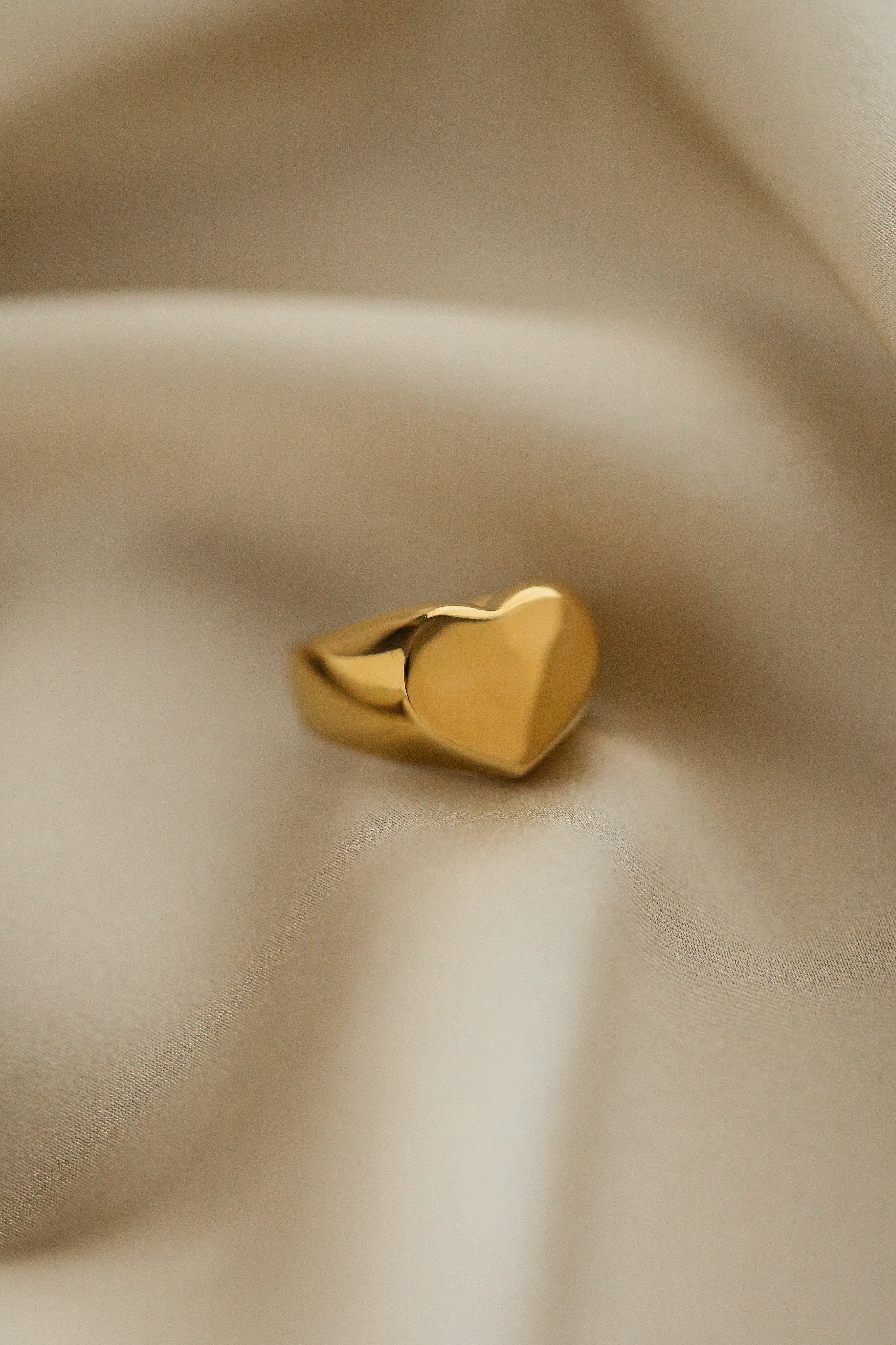 Beige Pinky Ring - Boutique Minimaliste has waterproof, durable, elegant and vintage inspired jewelry
