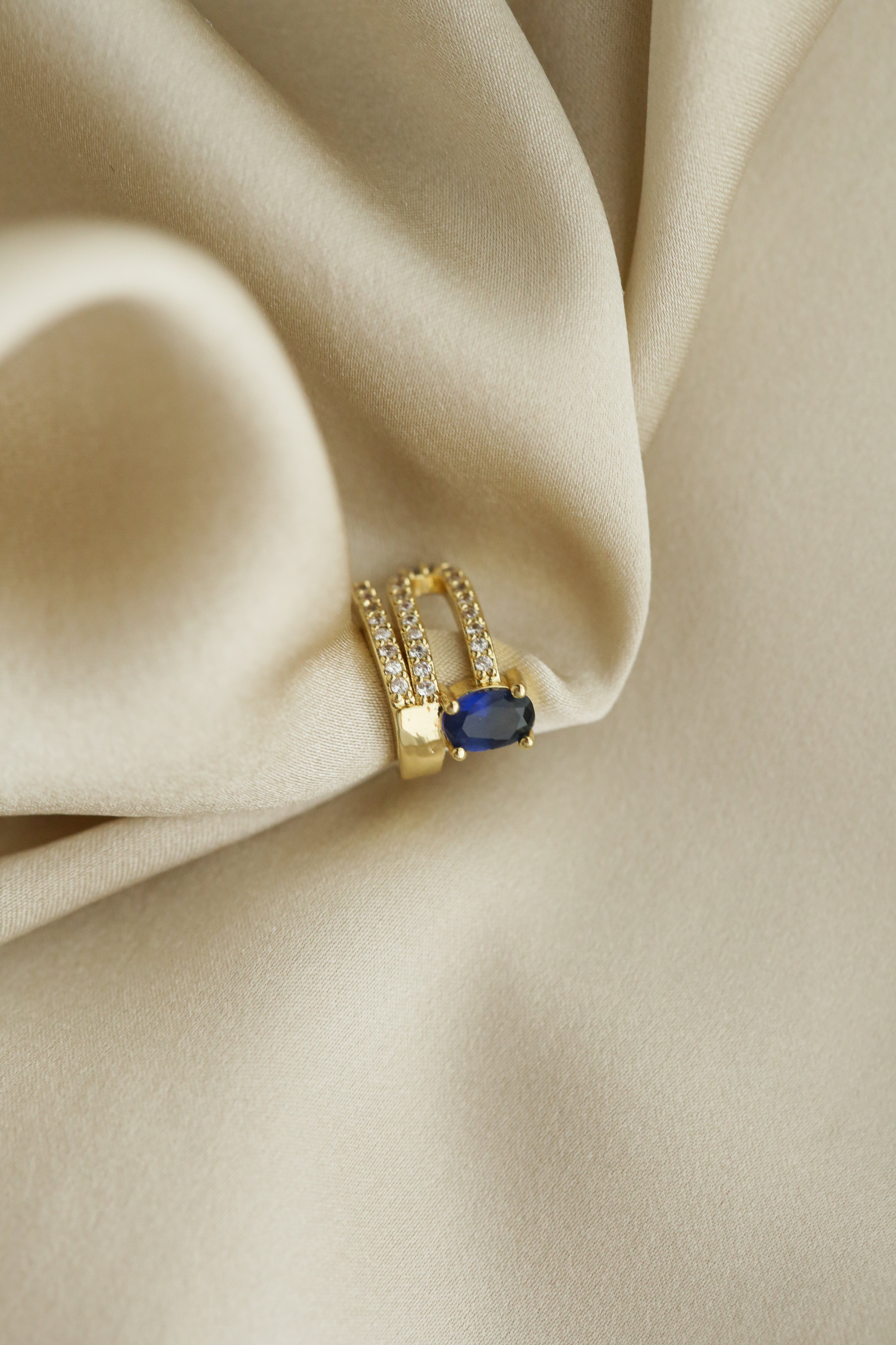Belgravia Ear Cuff - Boutique Minimaliste has waterproof, durable, elegant and vintage inspired jewelry