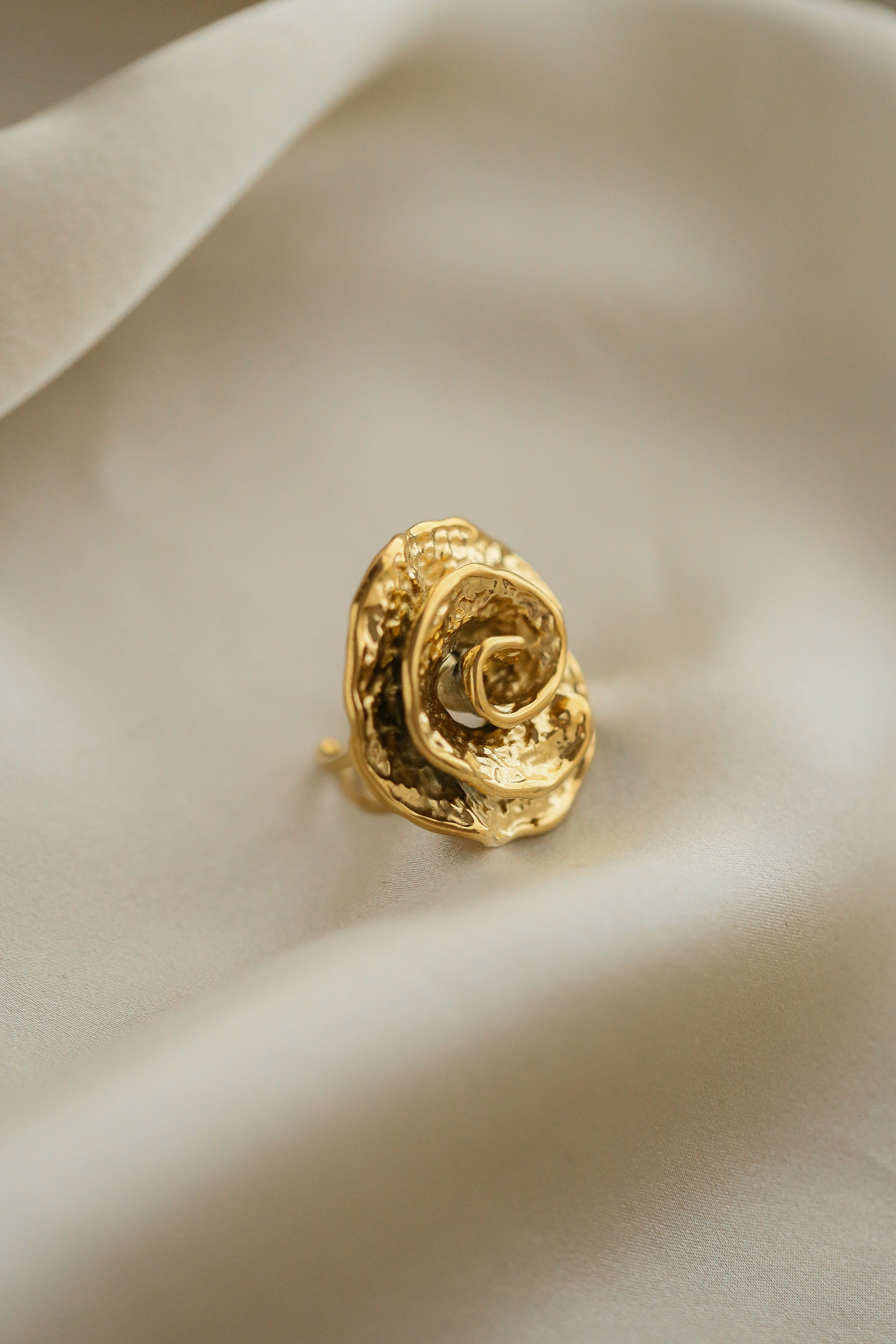 Beth Statement Ring - Boutique Minimaliste has waterproof, durable, elegant and vintage inspired jewelry