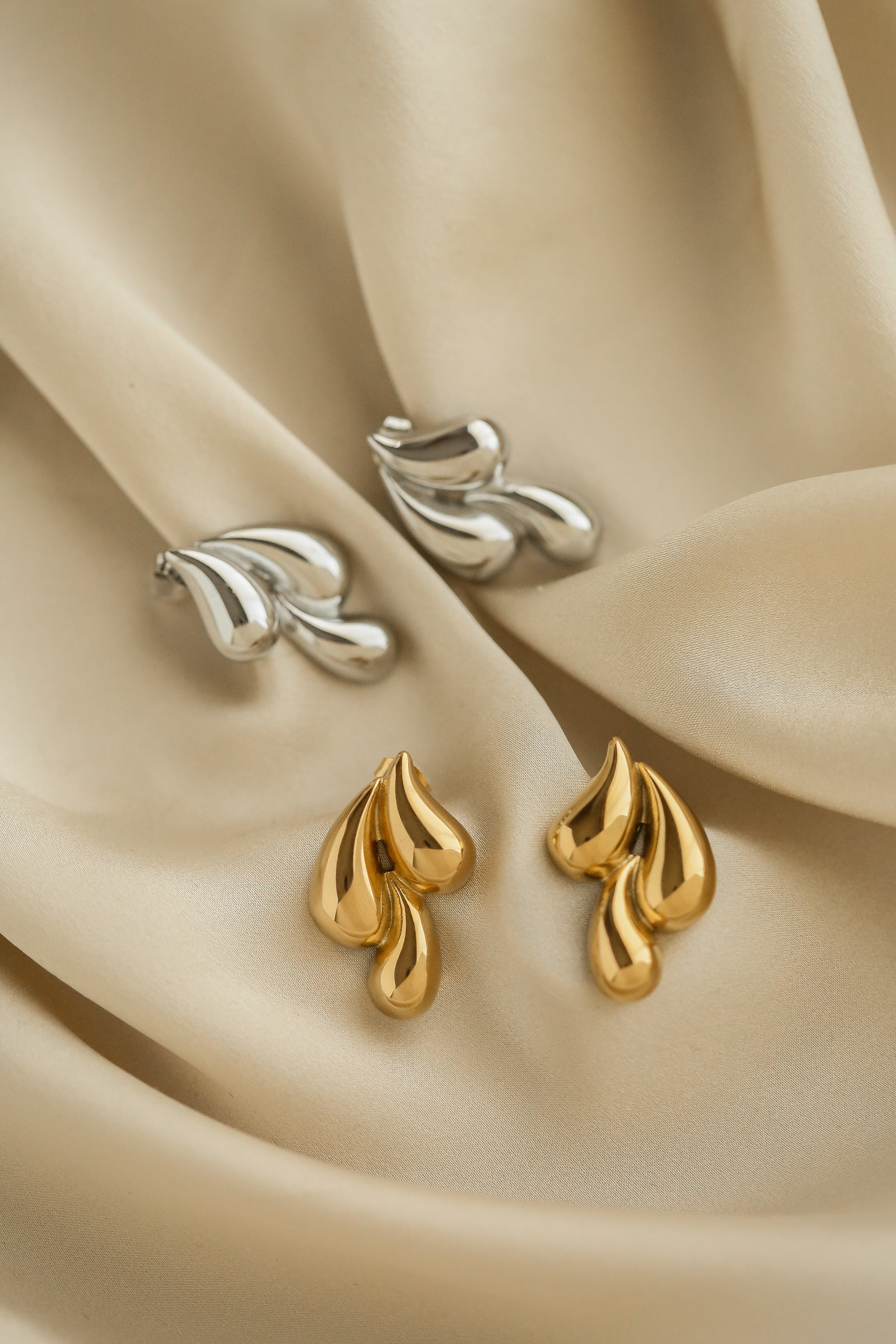 Brooklyn Earrings - Boutique Minimaliste has waterproof, durable, elegant and vintage inspired jewelry