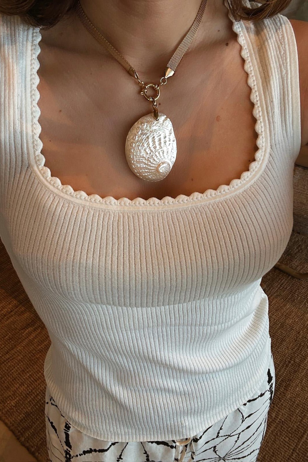 Carina Necklace - has waterproof, durable, elegant and vintage inspired jewelry