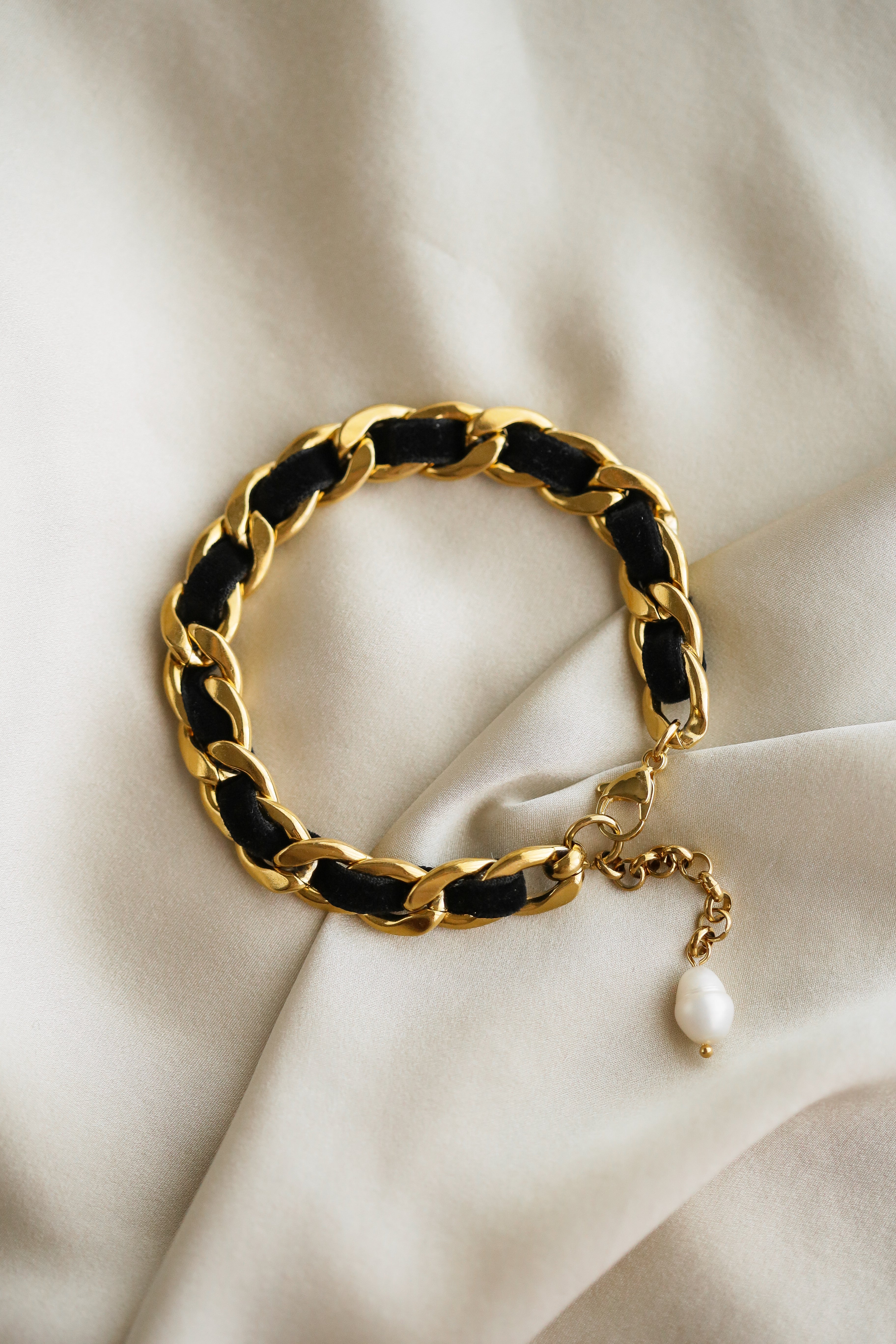 Carol Anklet - Boutique Minimaliste has waterproof, durable, elegant and vintage inspired jewelry