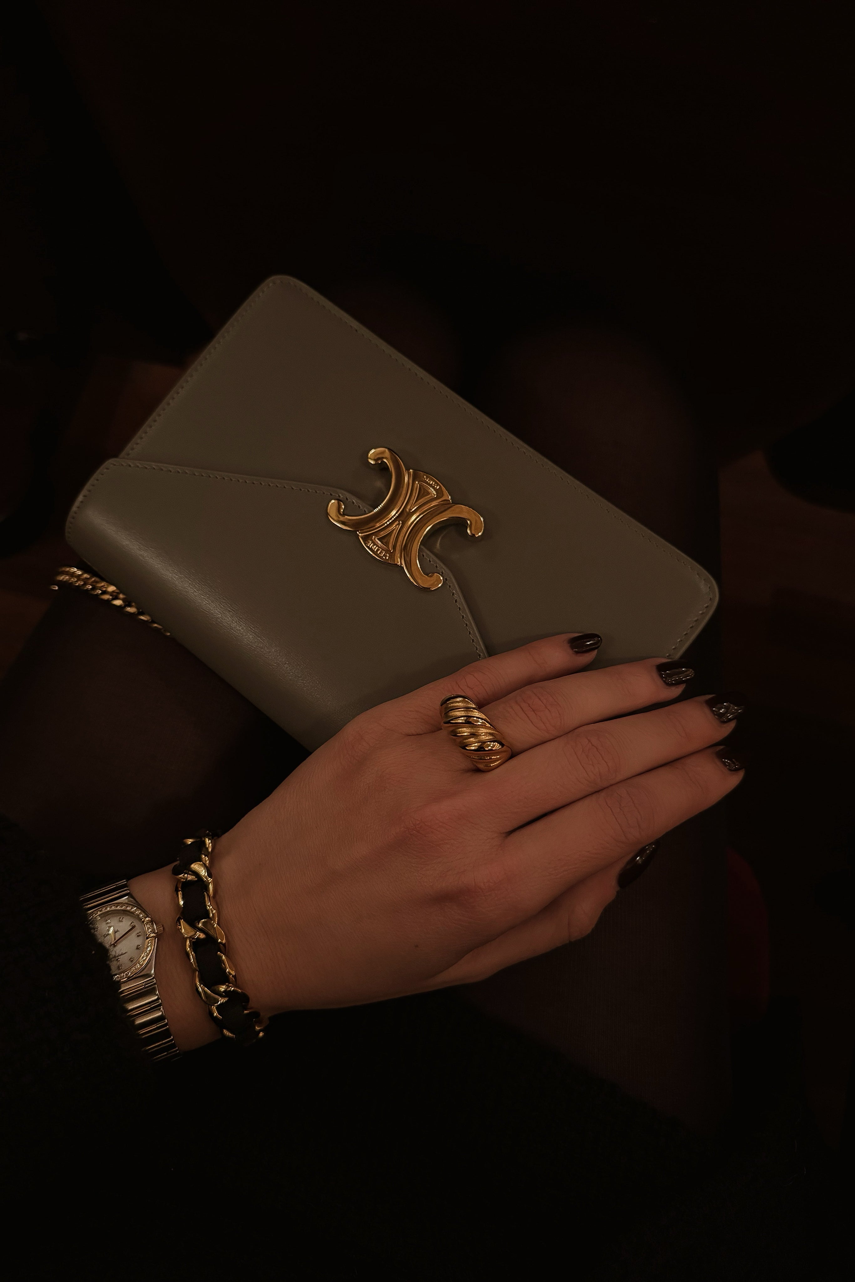 Carol Bracelet - Boutique Minimaliste has waterproof, durable, elegant and vintage inspired jewelry