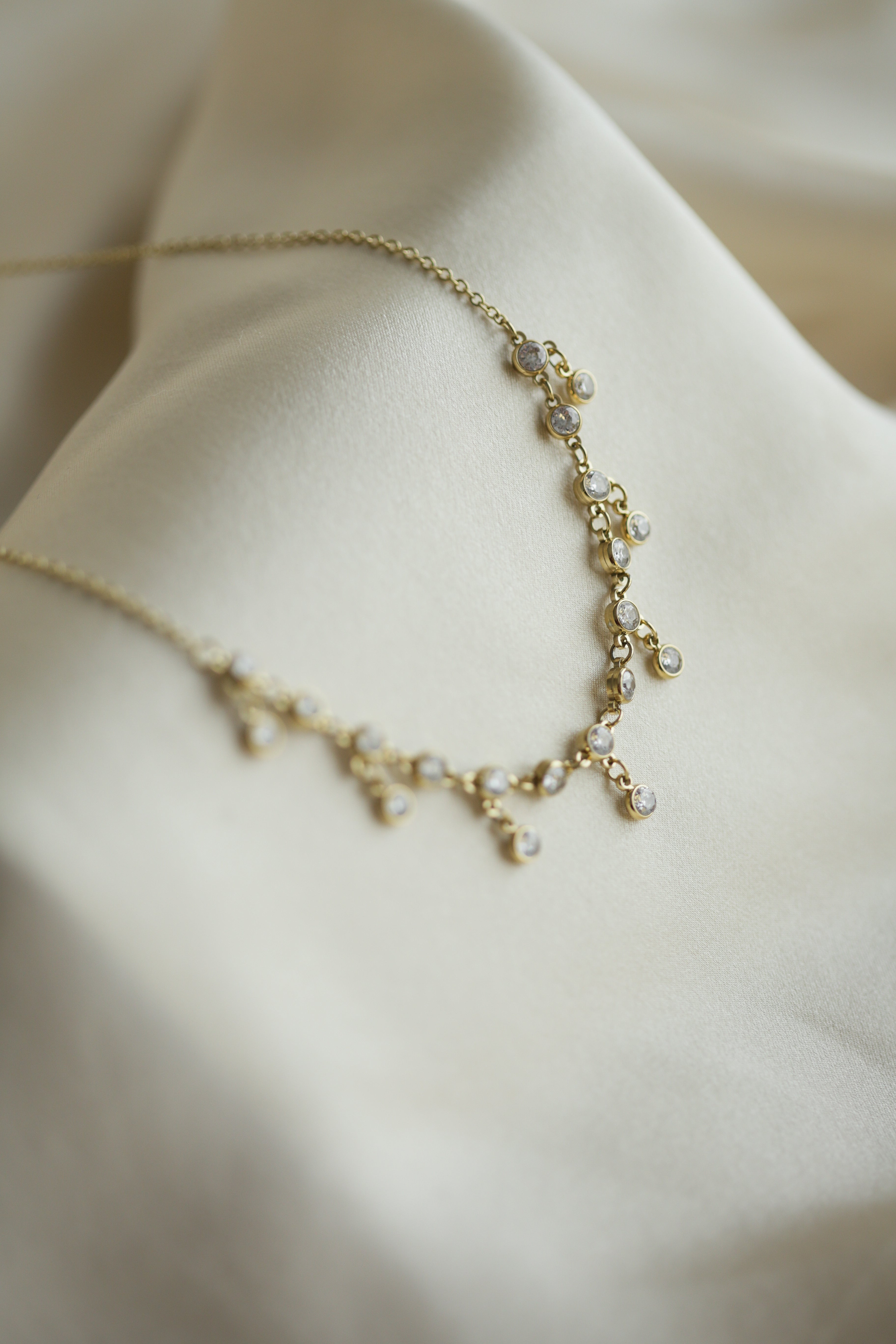 Cascade Necklace - Boutique Minimaliste has waterproof, durable, elegant and vintage inspired jewelry