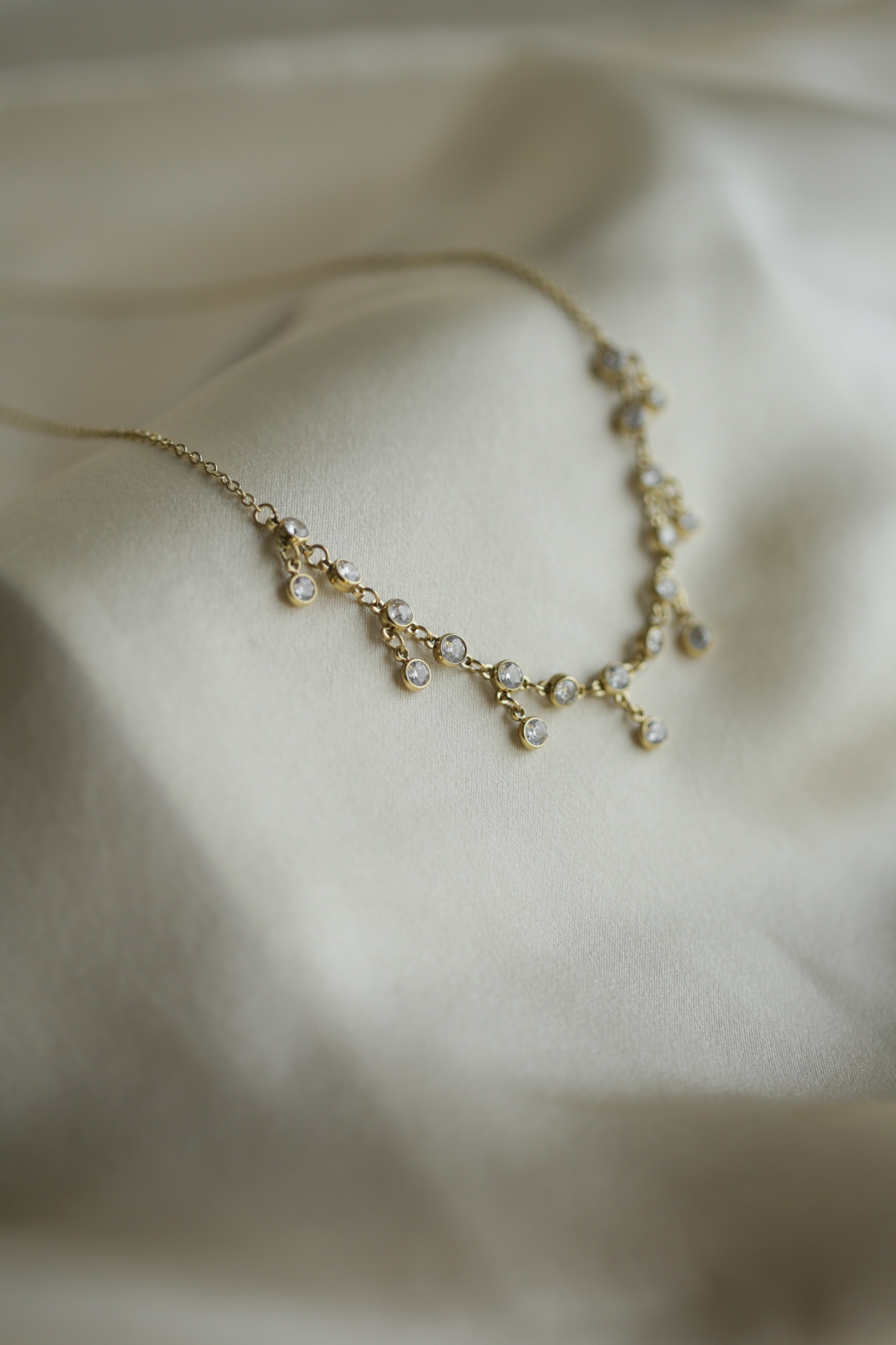 Cascade Necklace - Boutique Minimaliste has waterproof, durable, elegant and vintage inspired jewelry