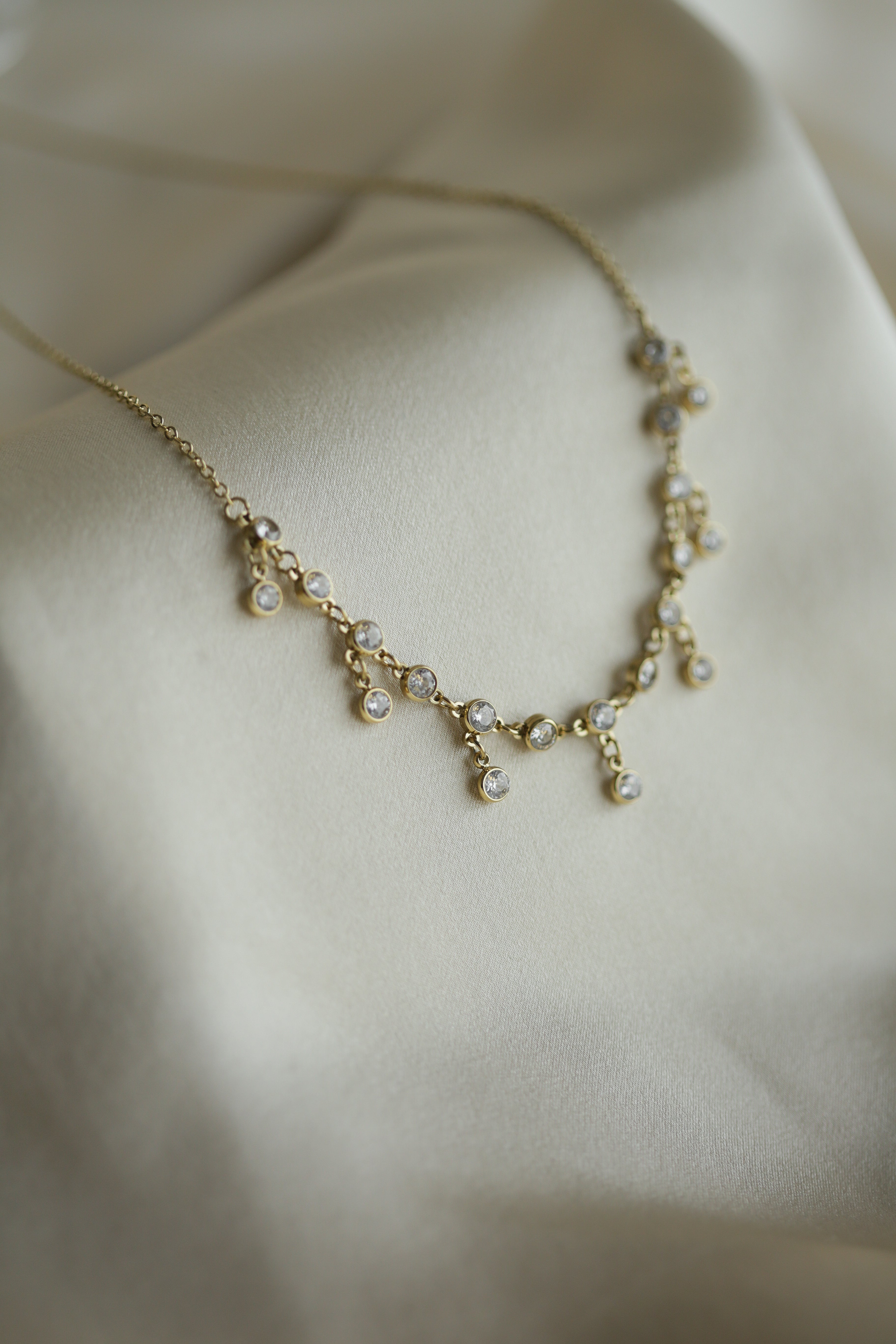 Cascade Necklace - Boutique Minimaliste has waterproof, durable, elegant and vintage inspired jewelry