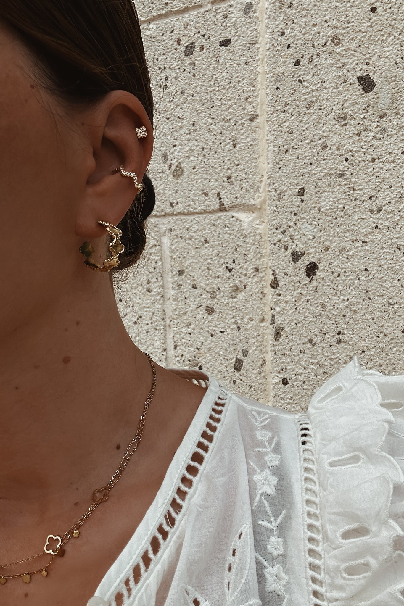 Clover Hoops - Boutique Minimaliste has waterproof, durable, elegant and vintage inspired jewelry