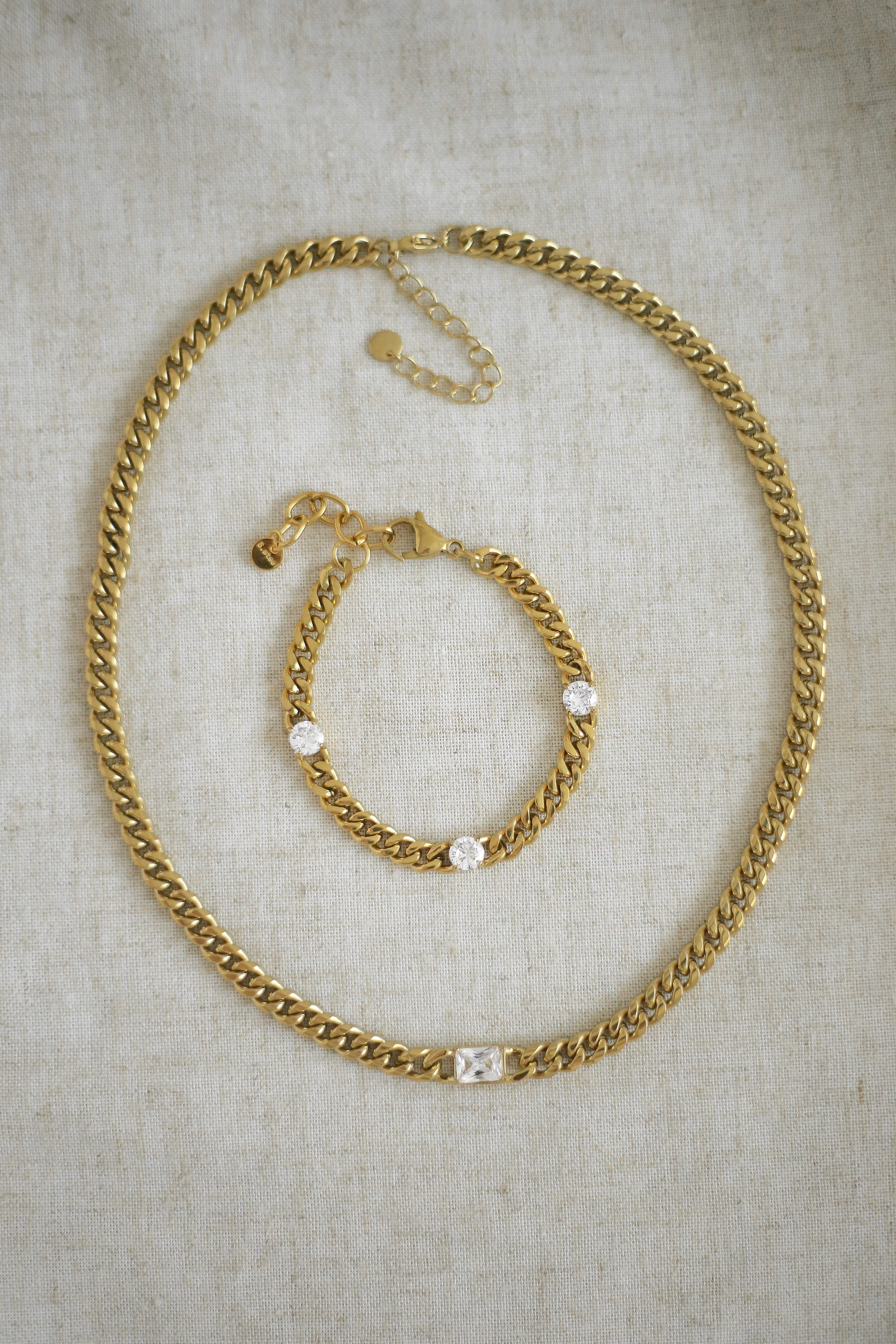 Eleanora Bracelet - has waterproof, durable, elegant and vintage inspired jewelry