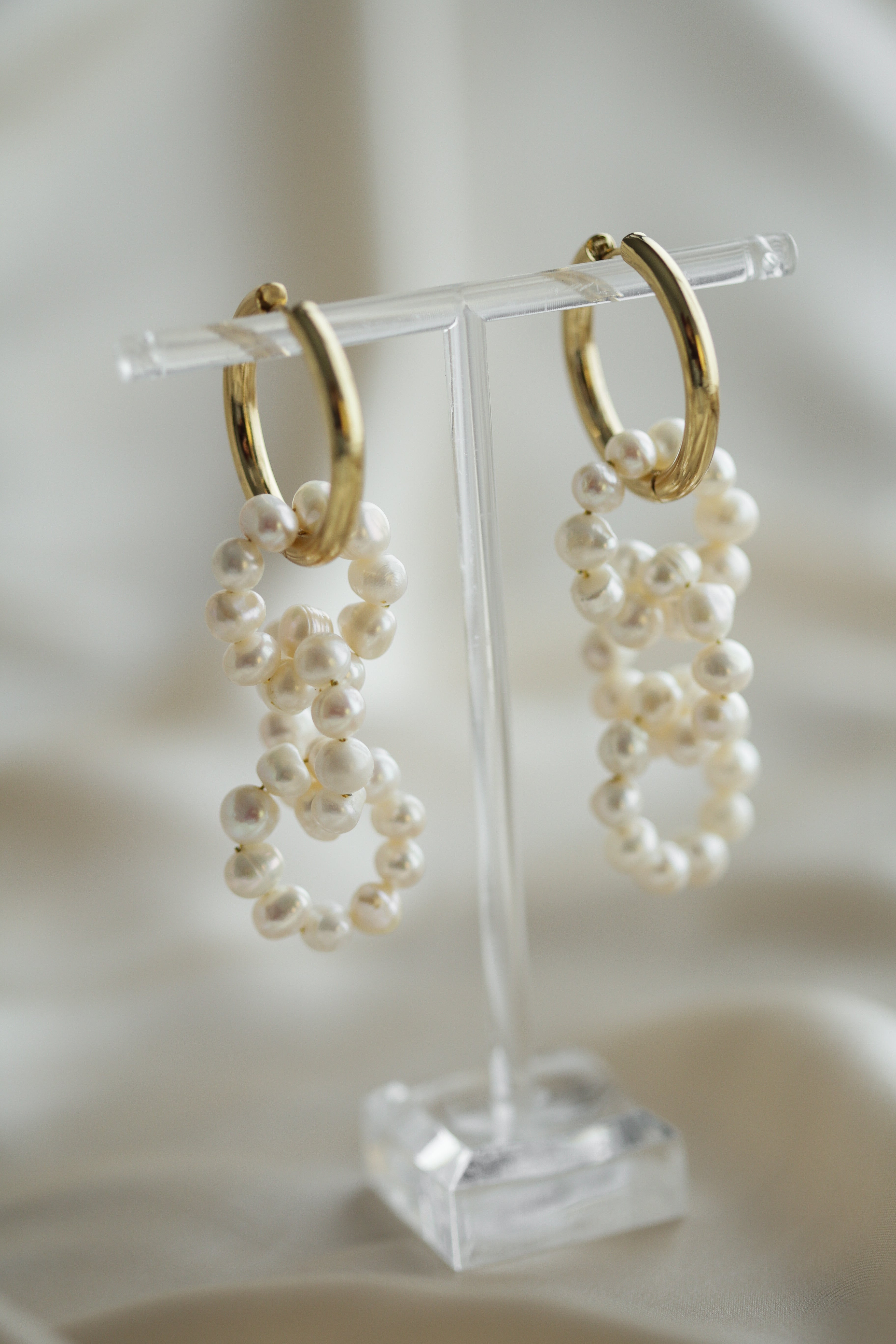 Entangled Pearls Hoops - Boutique Minimaliste has waterproof, durable, elegant and vintage inspired jewelry