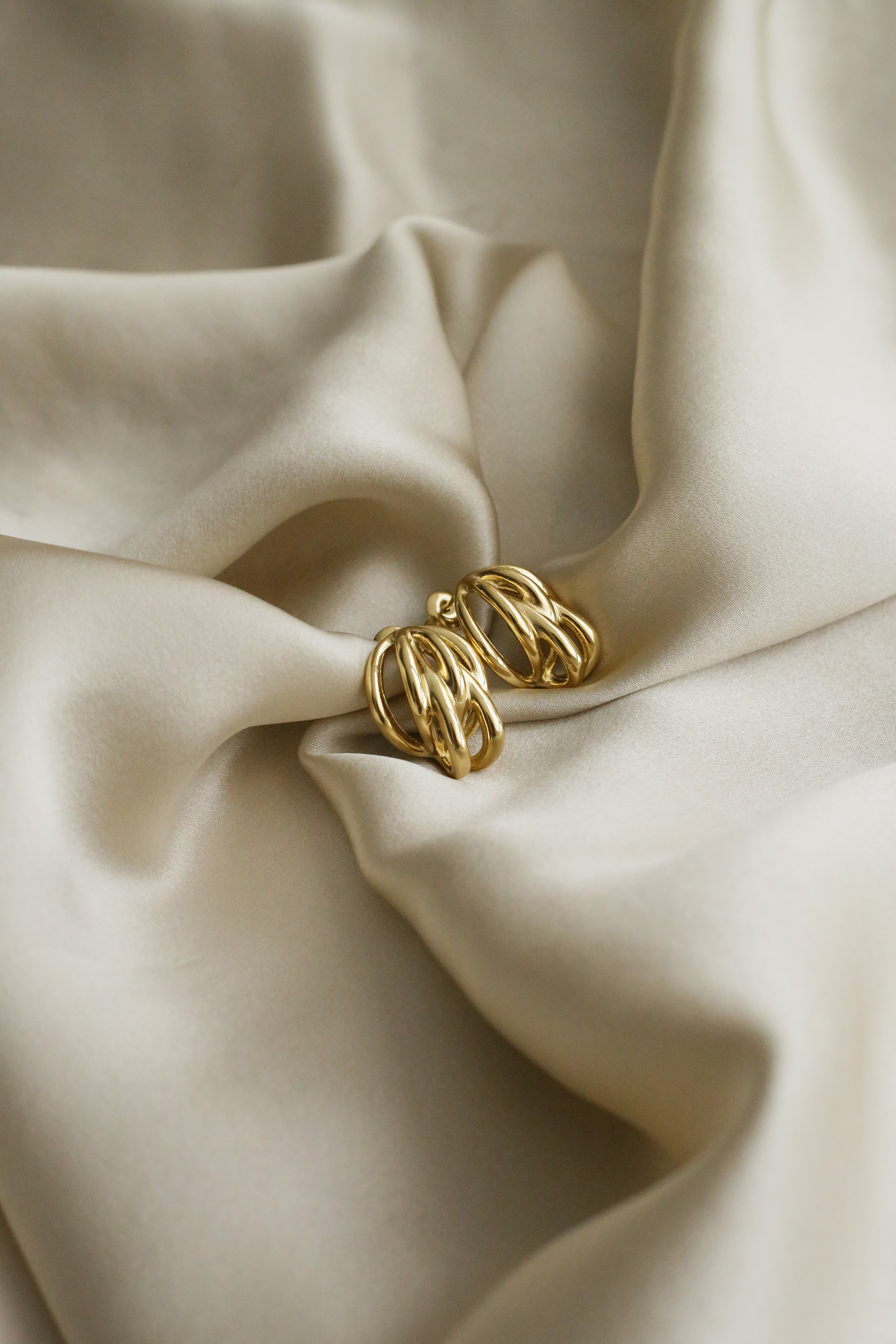 Entangled Statement Earrings - Boutique Minimaliste has waterproof, durable, elegant and vintage inspired jewelry