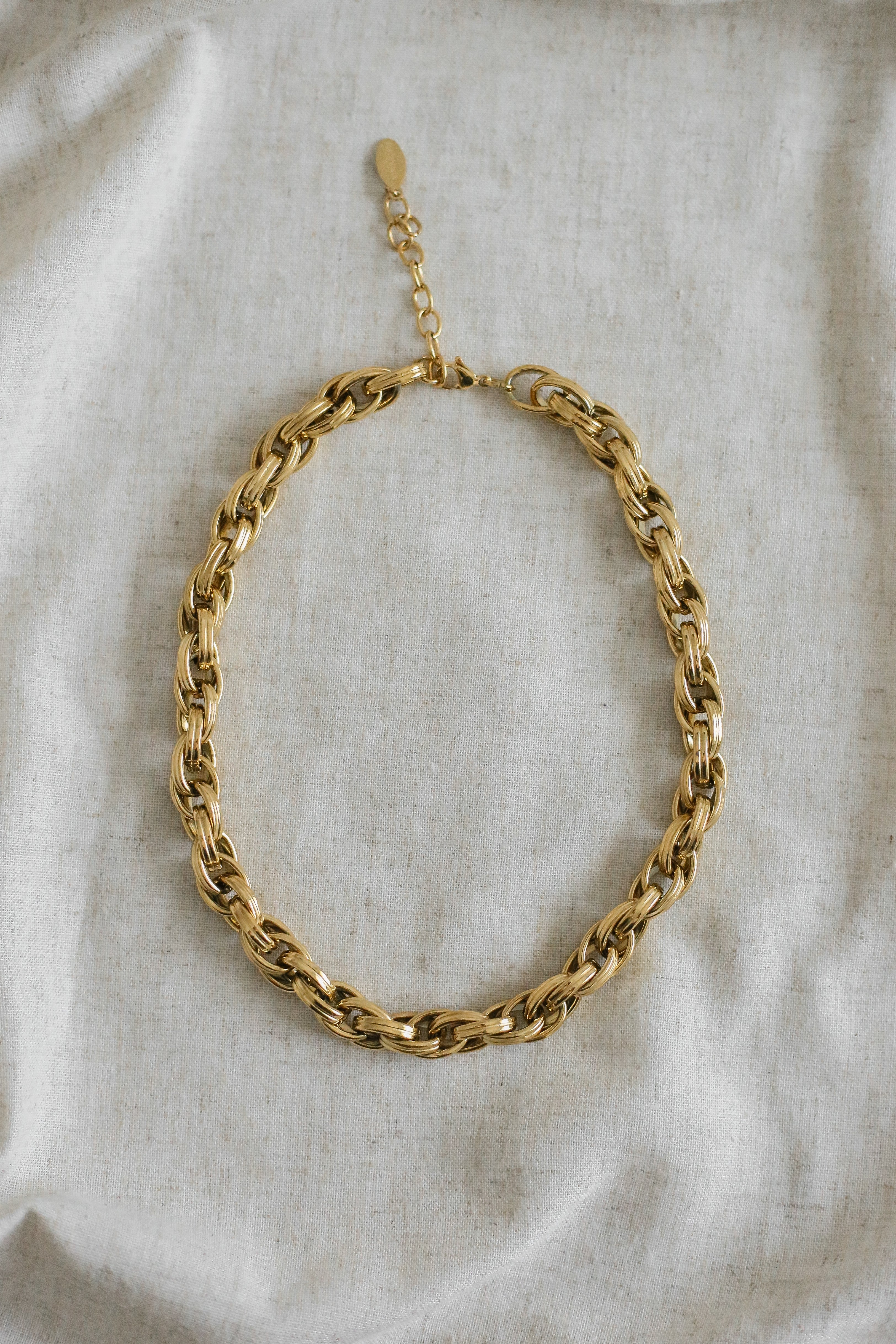 Isadora Necklace - has waterproof, durable, elegant and vintage inspired jewelry