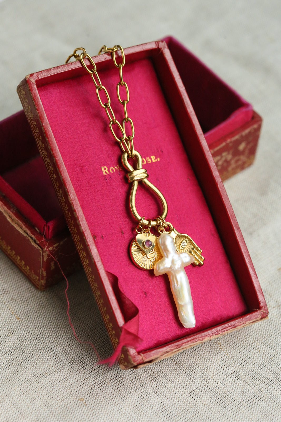 Maristella Necklace - has waterproof, durable, elegant and vintage inspired jewelry