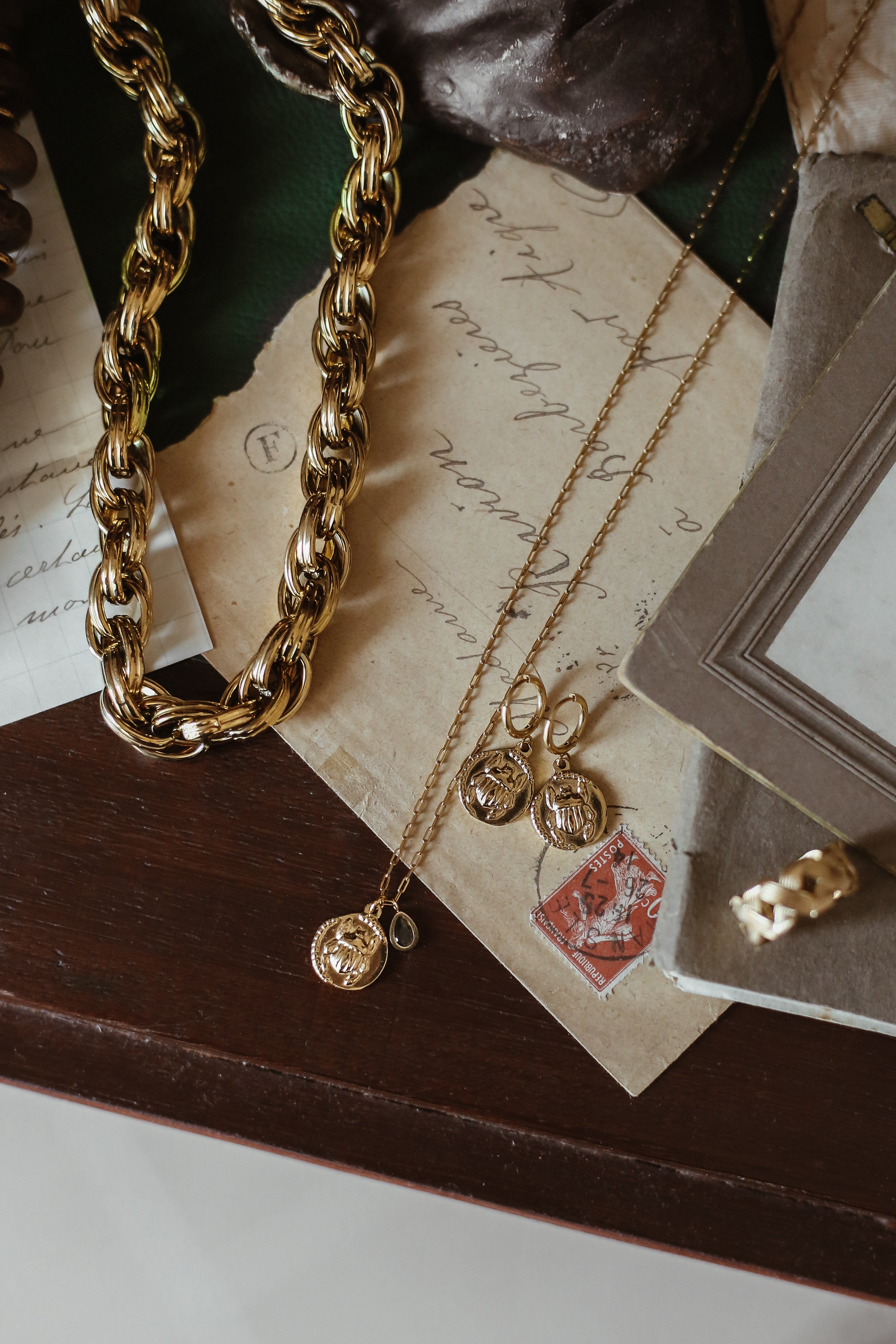 Oriana Set - has waterproof, durable, elegant and vintage inspired jewelry