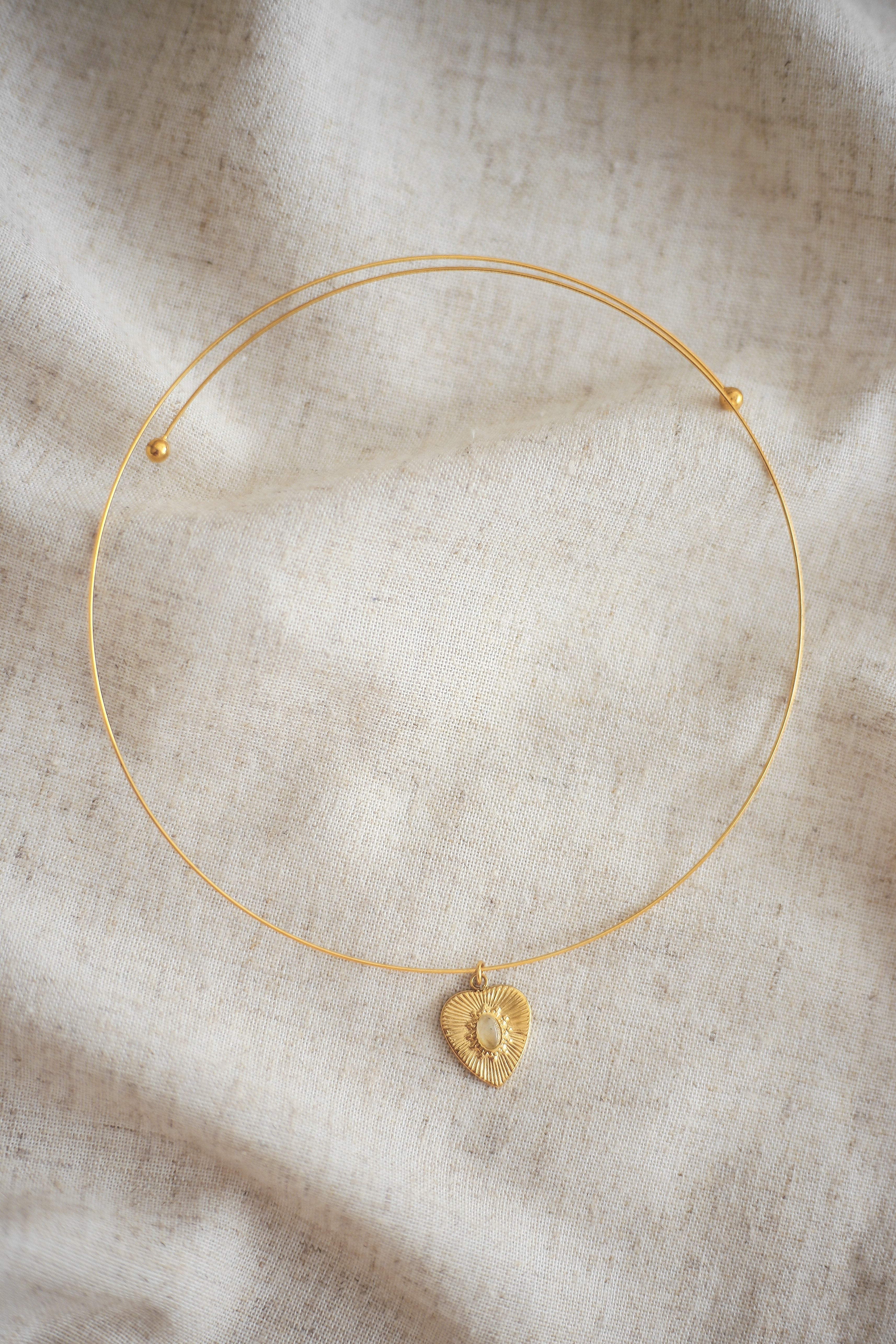 Orlaine (Vintage) Choker - has waterproof, durable, elegant and vintage inspired jewelry