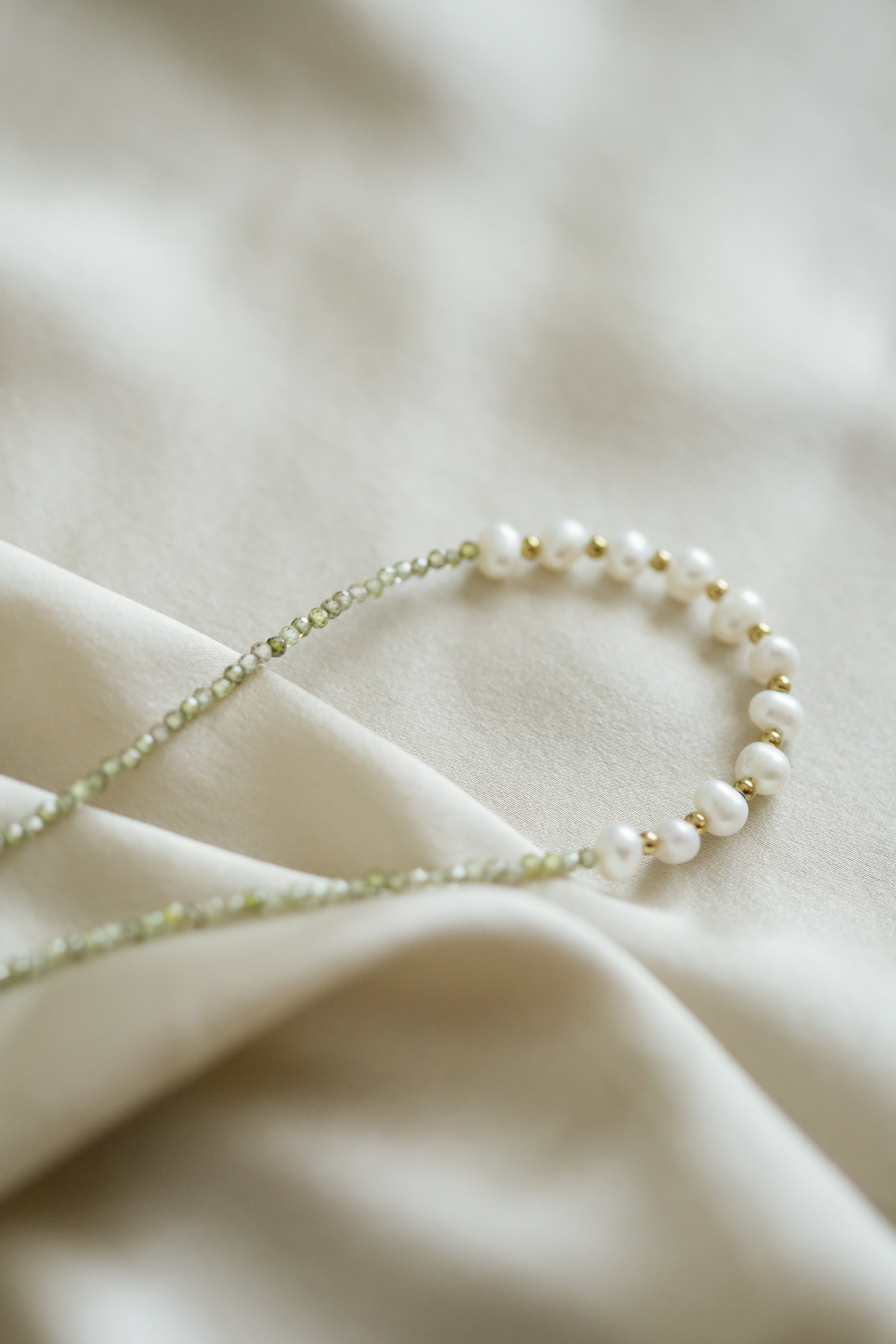 Pearls & Crystals Necklace - Boutique Minimaliste has waterproof, durable, elegant and vintage inspired jewelry