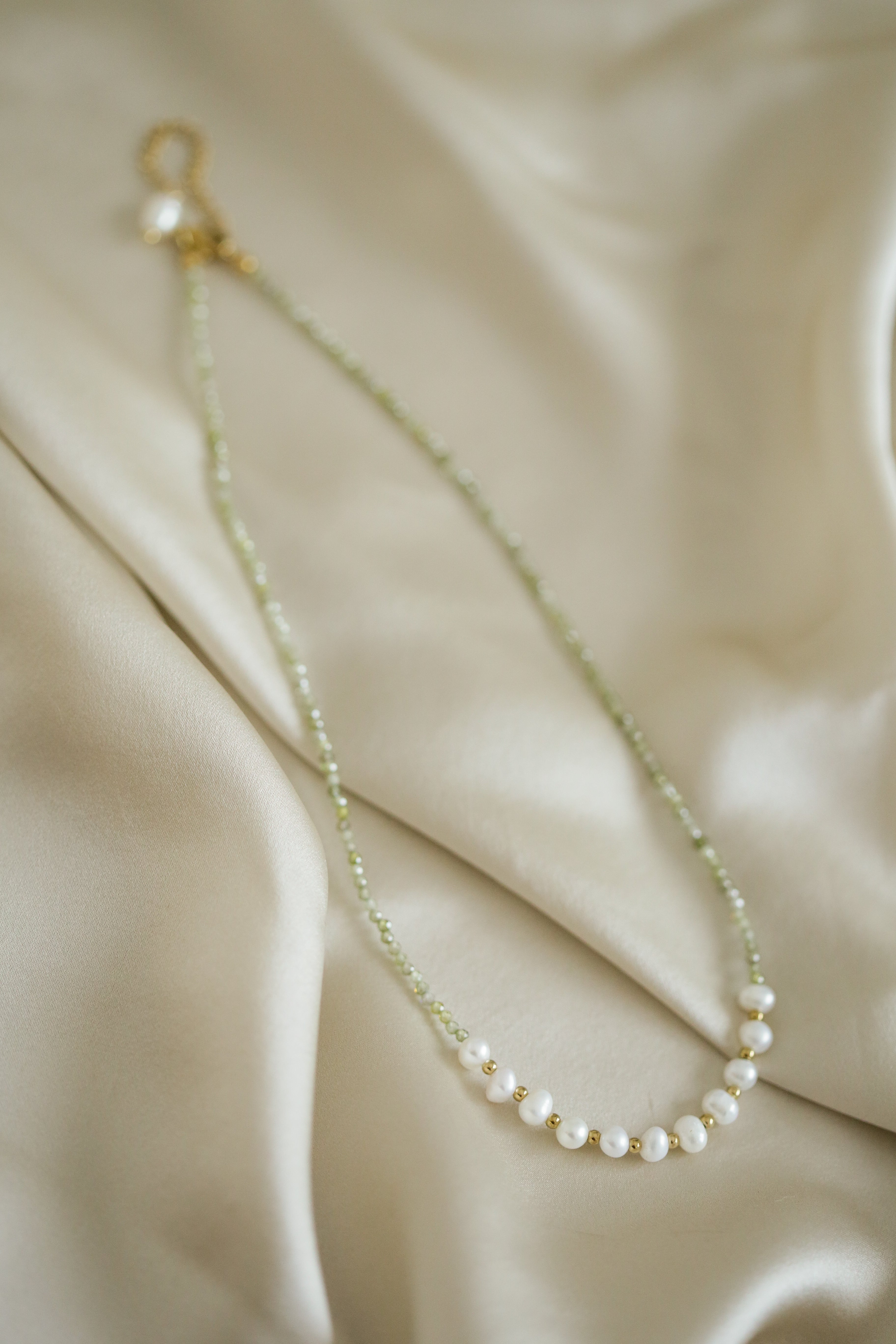 Pearls & Crystals Necklace - Boutique Minimaliste has waterproof, durable, elegant and vintage inspired jewelry
