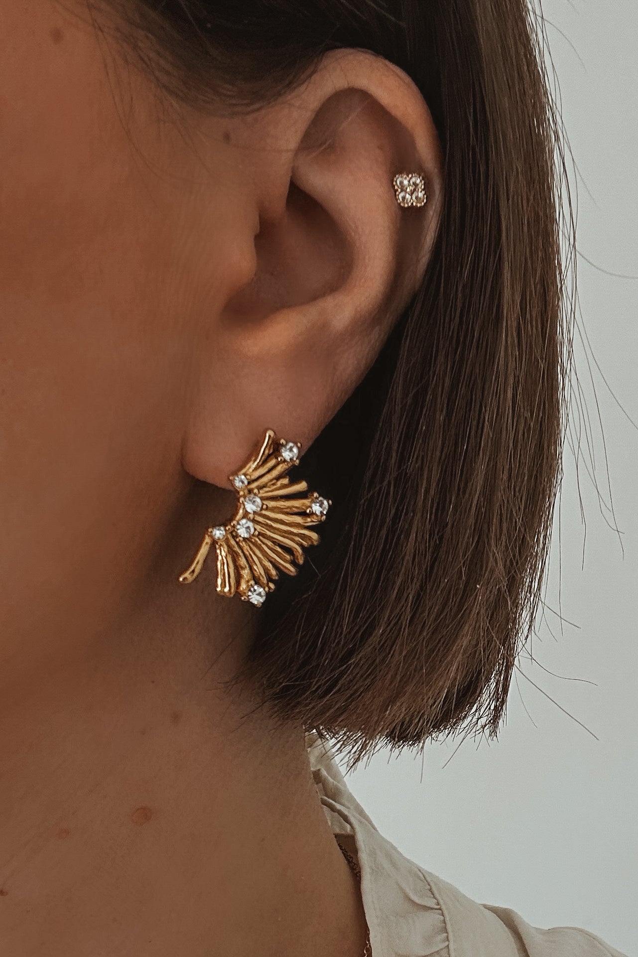 Piccadilly Earrings - Boutique Minimaliste has waterproof, durable, elegant and vintage inspired jewelry