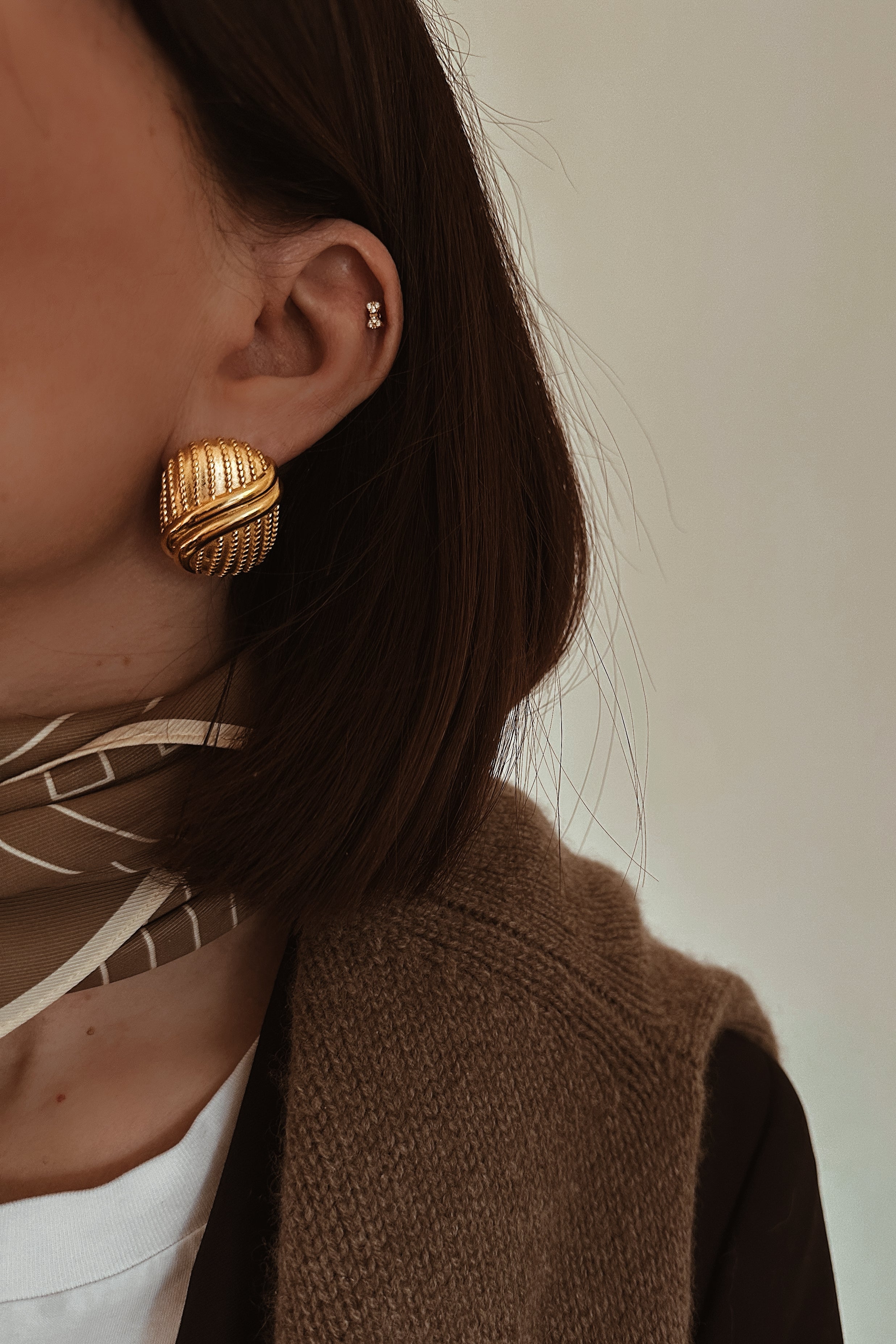 Ridge Oval Statement Earrings - Boutique Minimaliste has waterproof, durable, elegant and vintage inspired jewelry