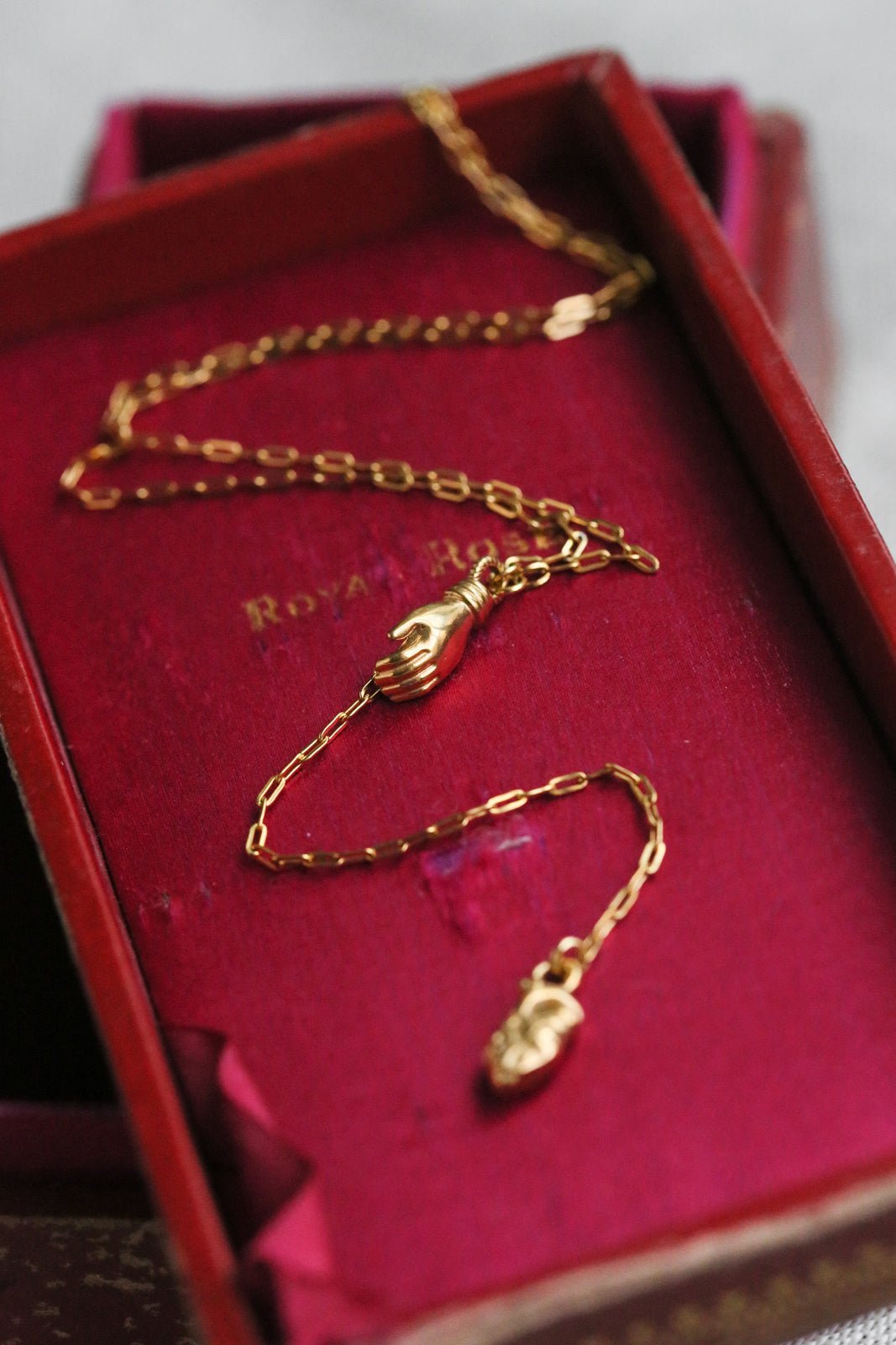 Rosalie Lariat Necklace - has waterproof, durable, elegant and vintage inspired jewelry