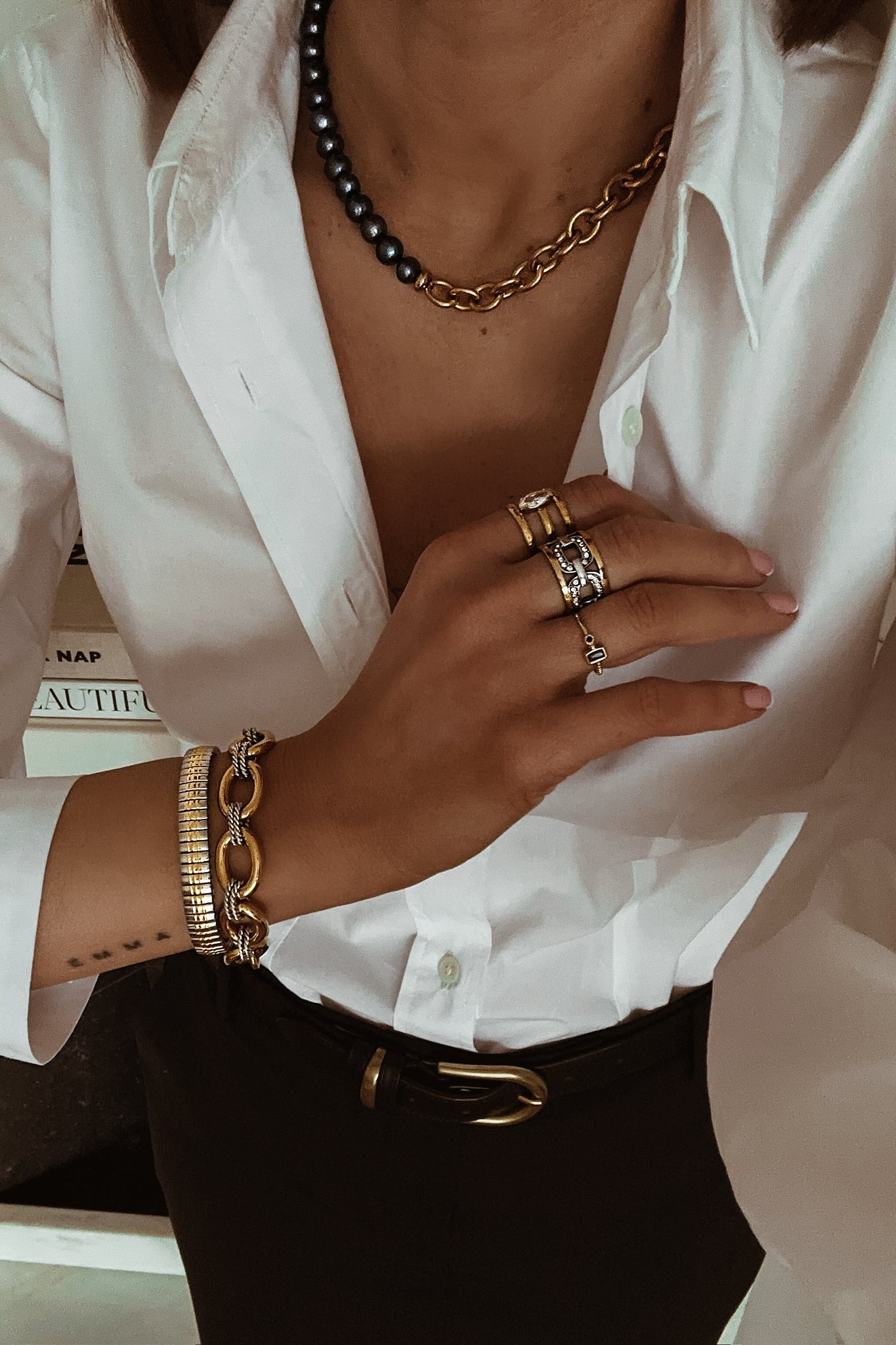 Tahitian Black Pearls & Chain Necklace - Boutique Minimaliste has waterproof, durable, elegant and vintage inspired jewelry