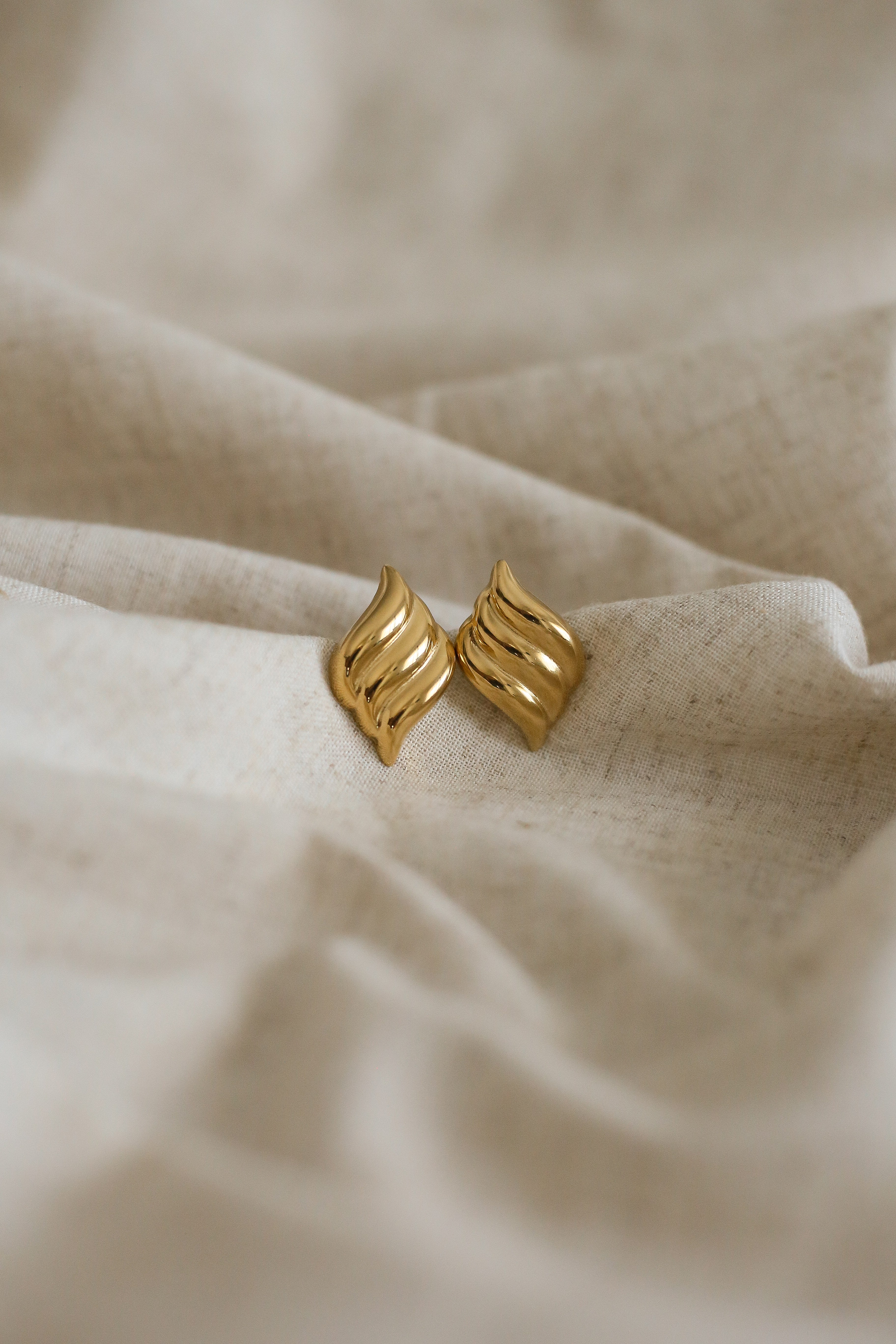 Thérèse Earrings - has waterproof, durable, elegant and vintage inspired jewelry