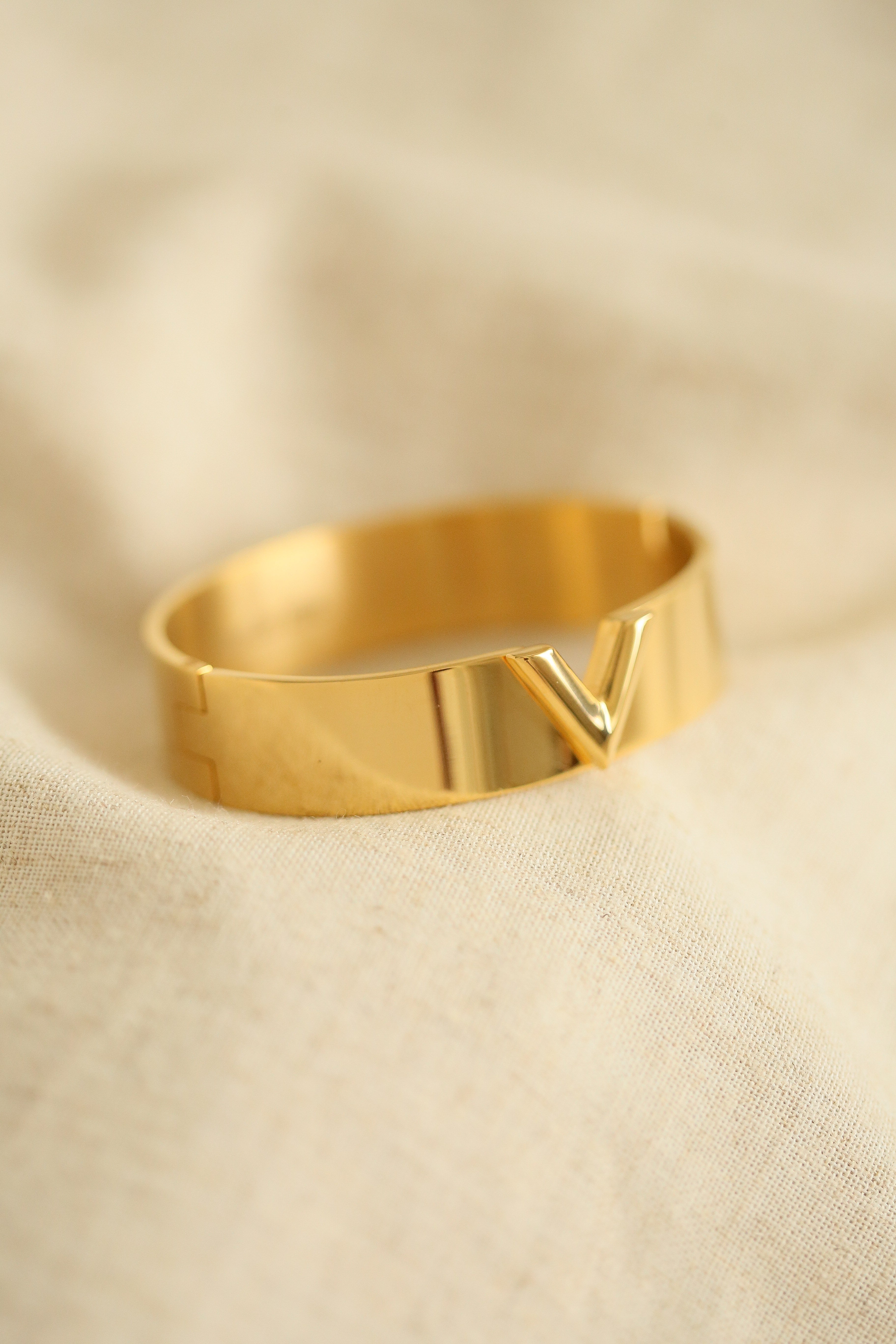 V Cuff - has waterproof, durable, elegant and vintage inspired jewelry