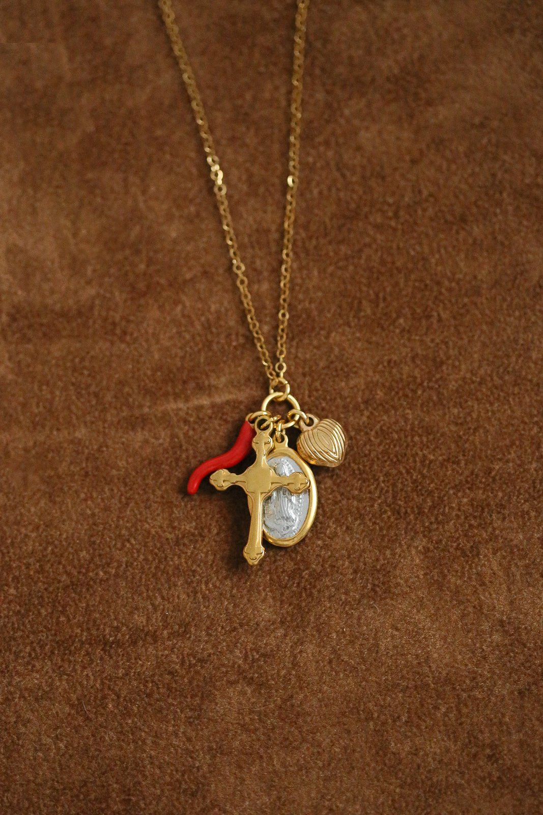 Valeria Necklace - has waterproof, durable, elegant and vintage inspired jewelry