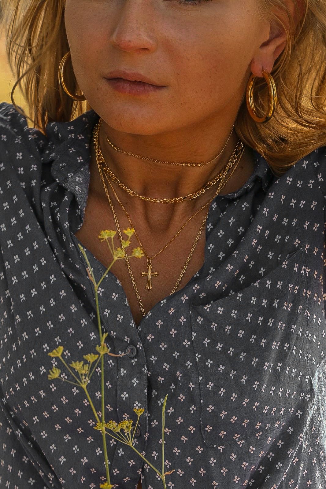 Victoire Cross Necklace - has waterproof, durable, elegant and vintage inspired jewelry