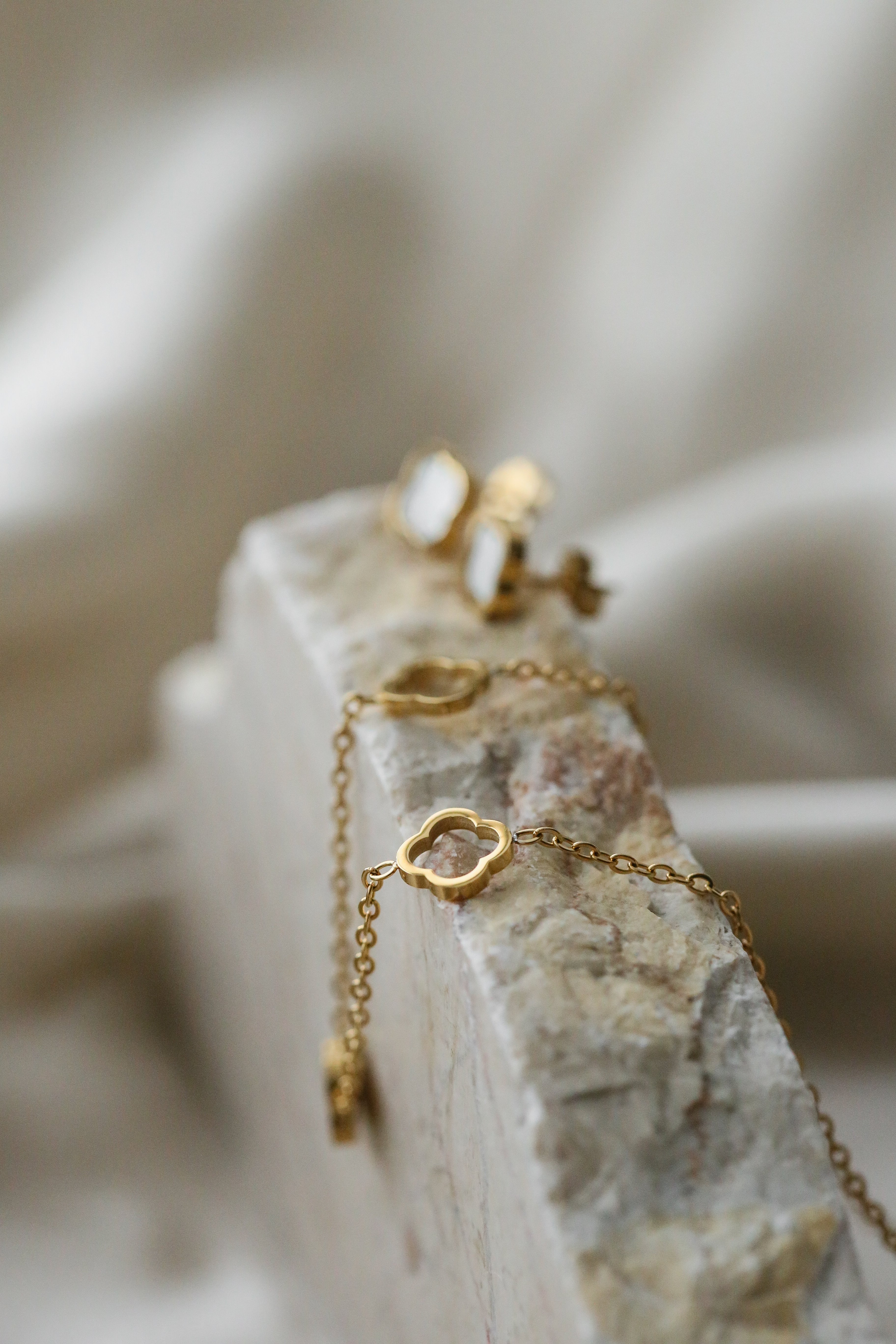 Viola Studs - Boutique Minimaliste has waterproof, durable, elegant and vintage inspired jewelry