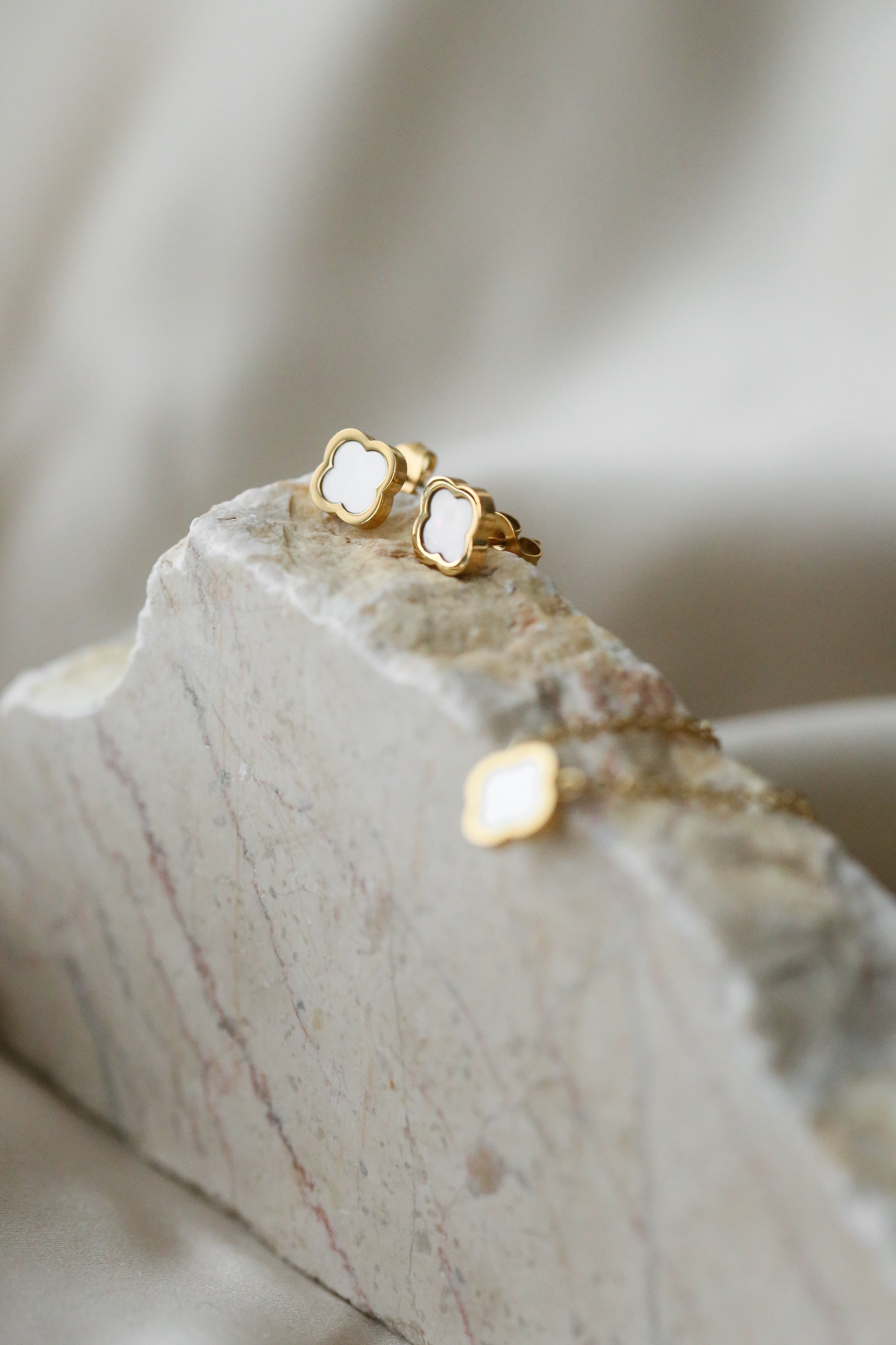 Viola Studs - Boutique Minimaliste has waterproof, durable, elegant and vintage inspired jewelry
