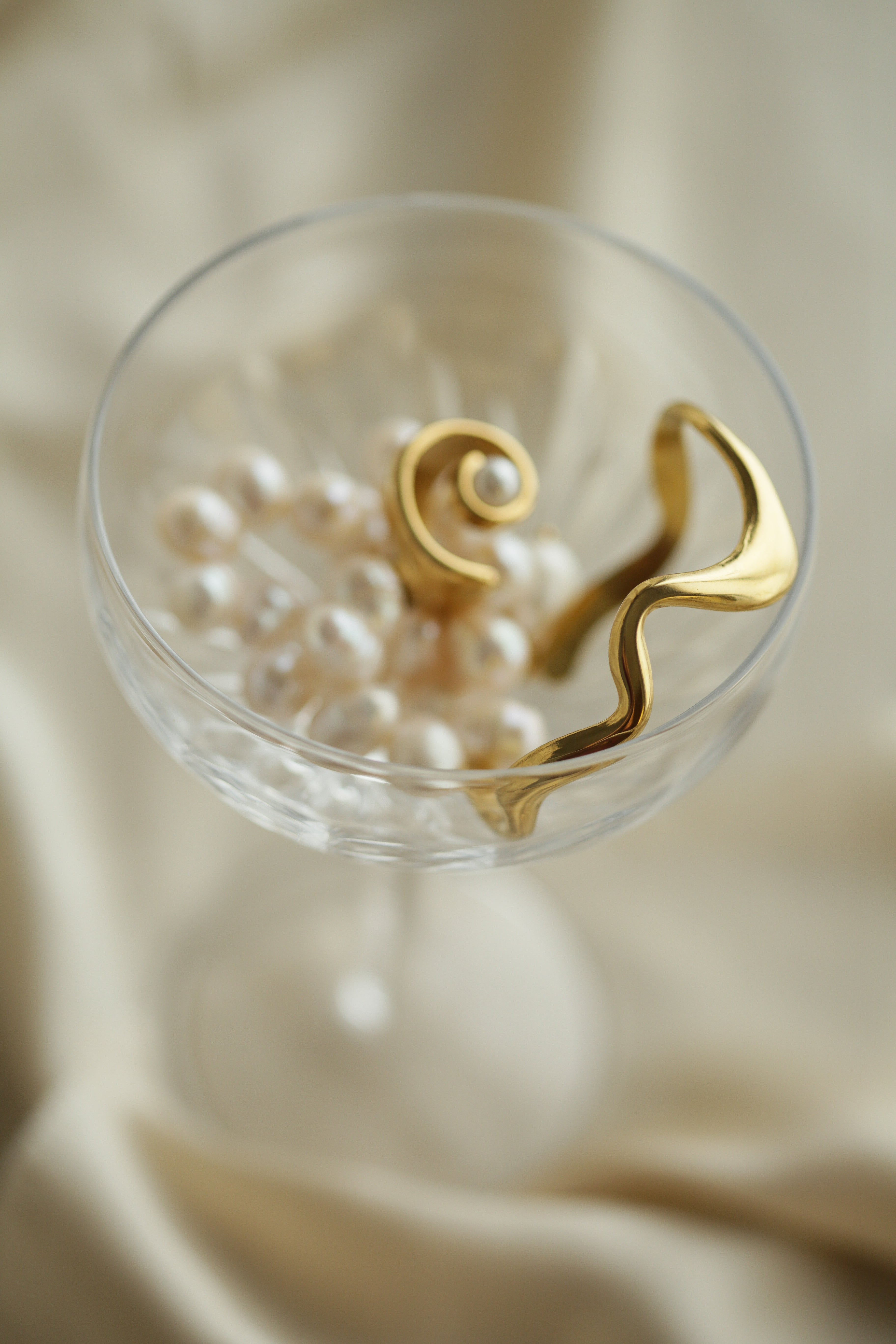 Wave Cuff - Boutique Minimaliste has waterproof, durable, elegant and vintage inspired jewelry