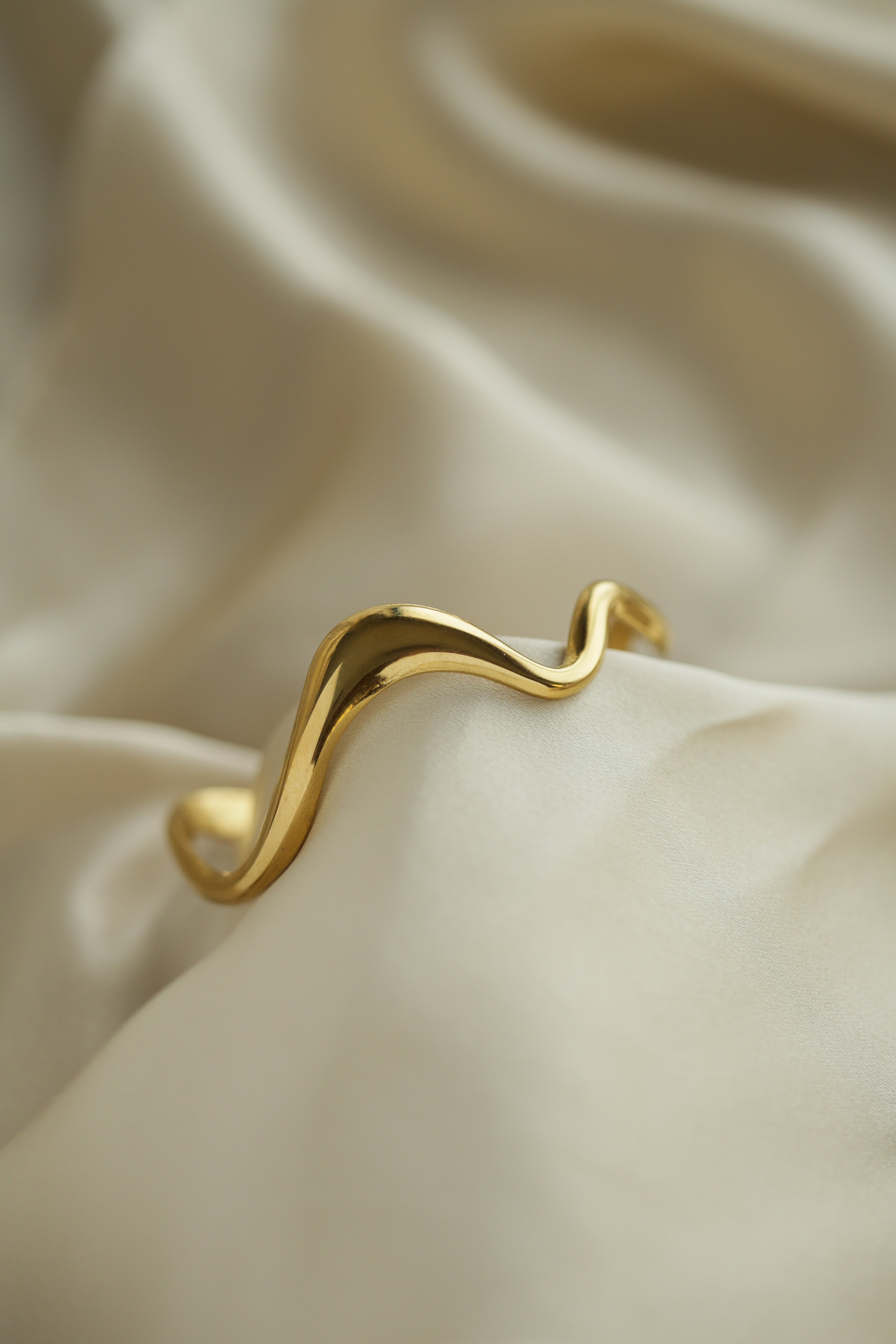 Wave Cuff - Boutique Minimaliste has waterproof, durable, elegant and vintage inspired jewelry