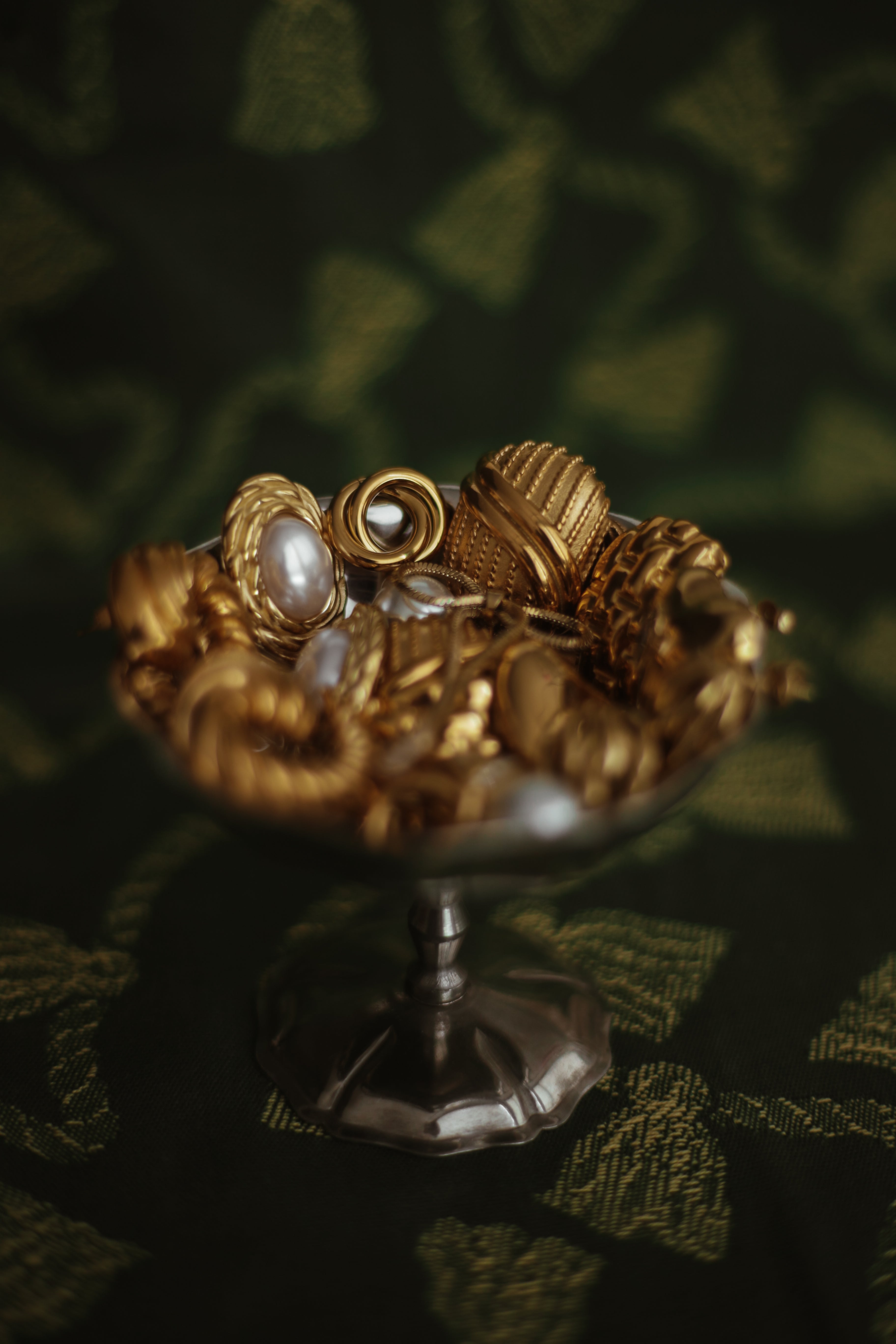 Weave & Pearl Statement Earrings - Boutique Minimaliste has waterproof, durable, elegant and vintage inspired jewelry